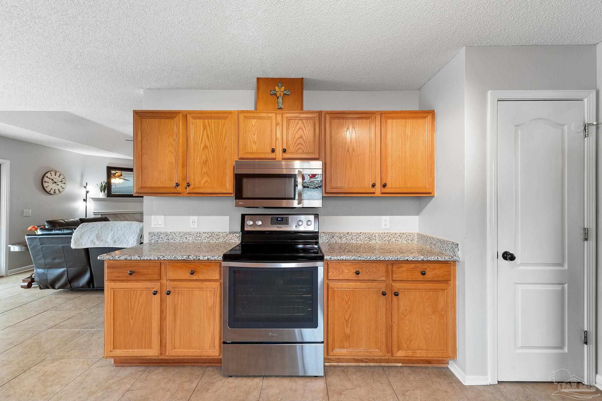 1400 Cacao Ln