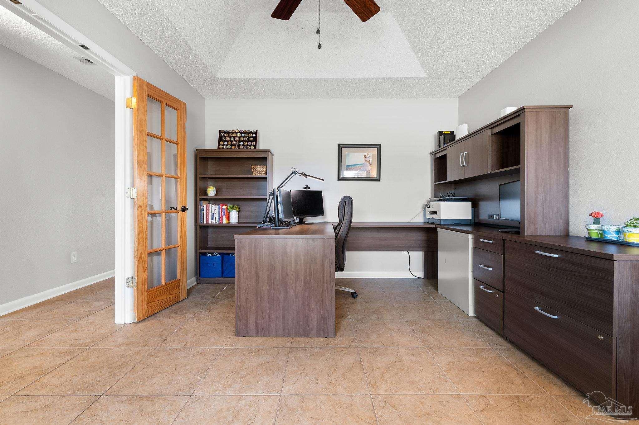 1400 Cacao Ln