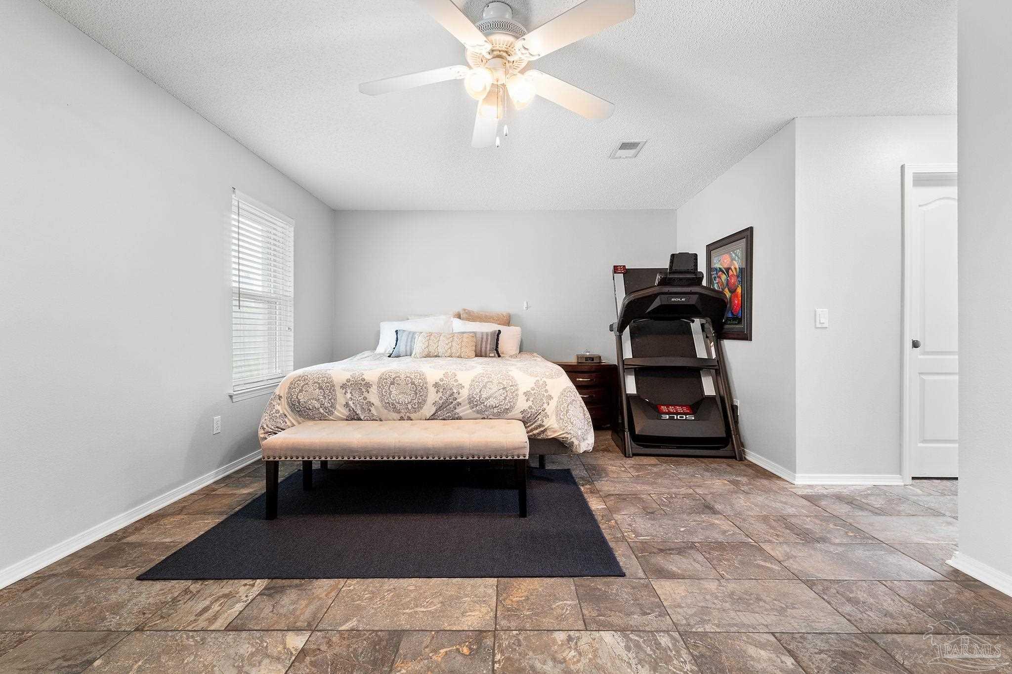 1400 Cacao Ln
