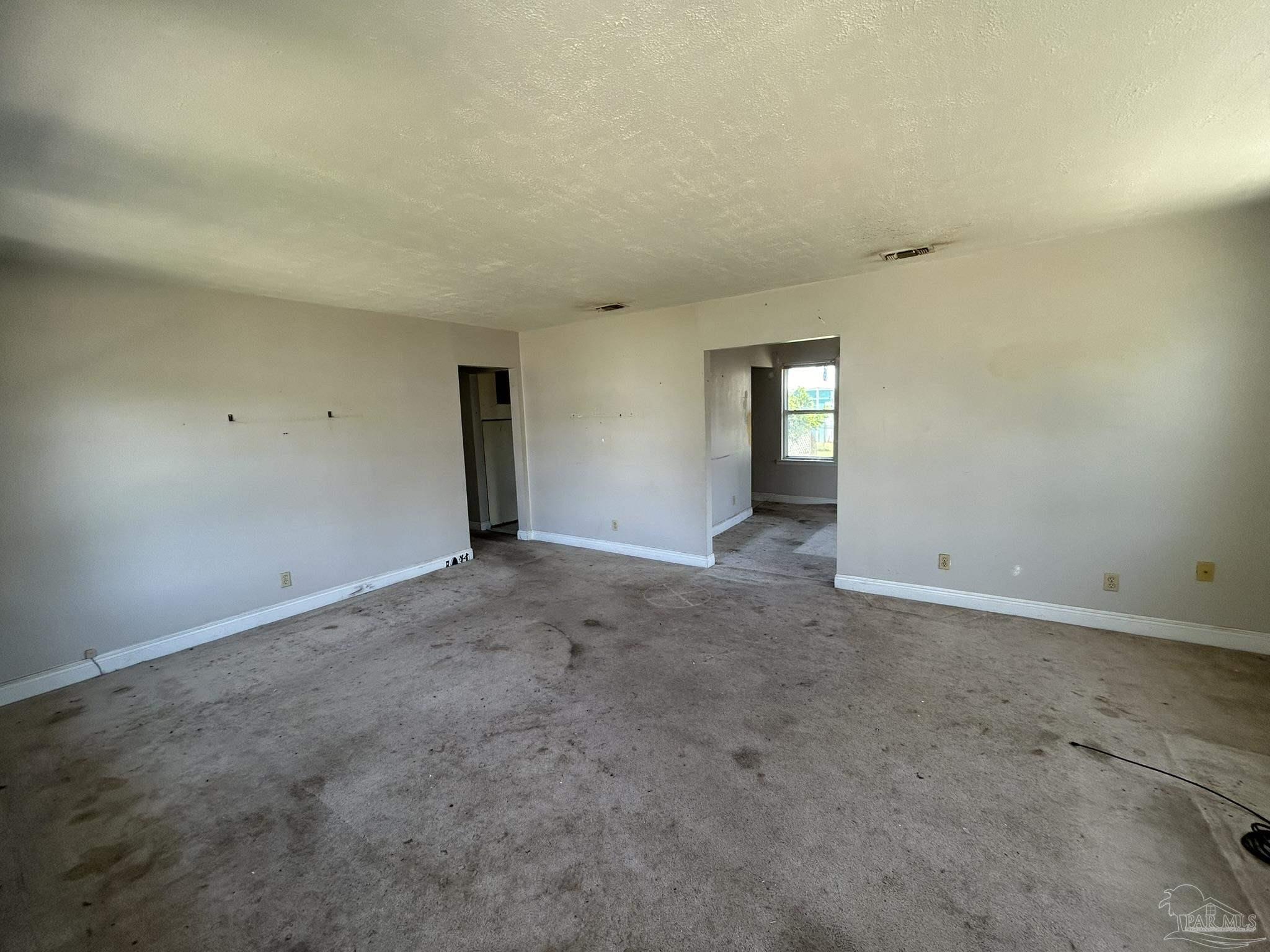 215 Berry Rd
