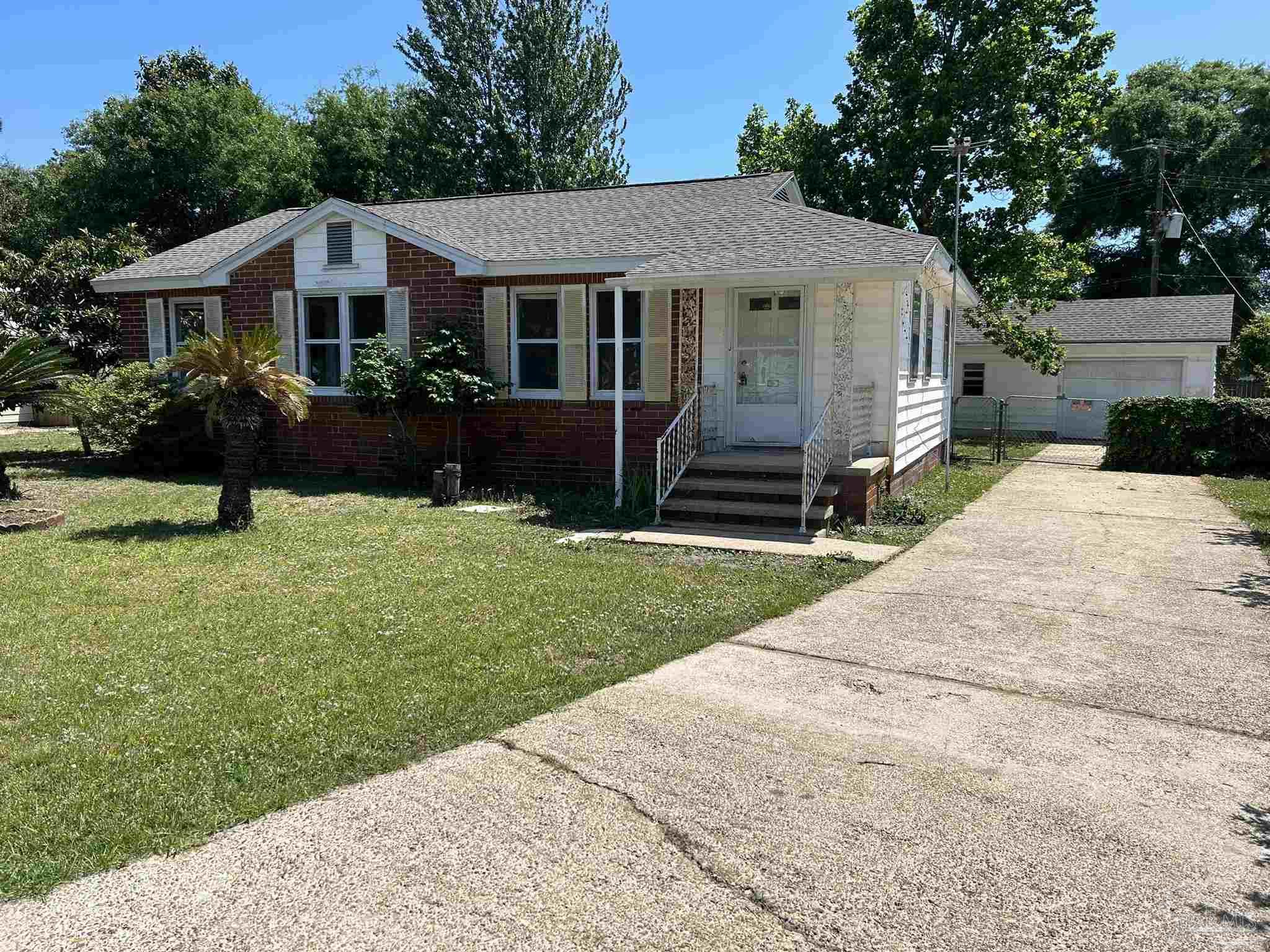 215 Berry Rd