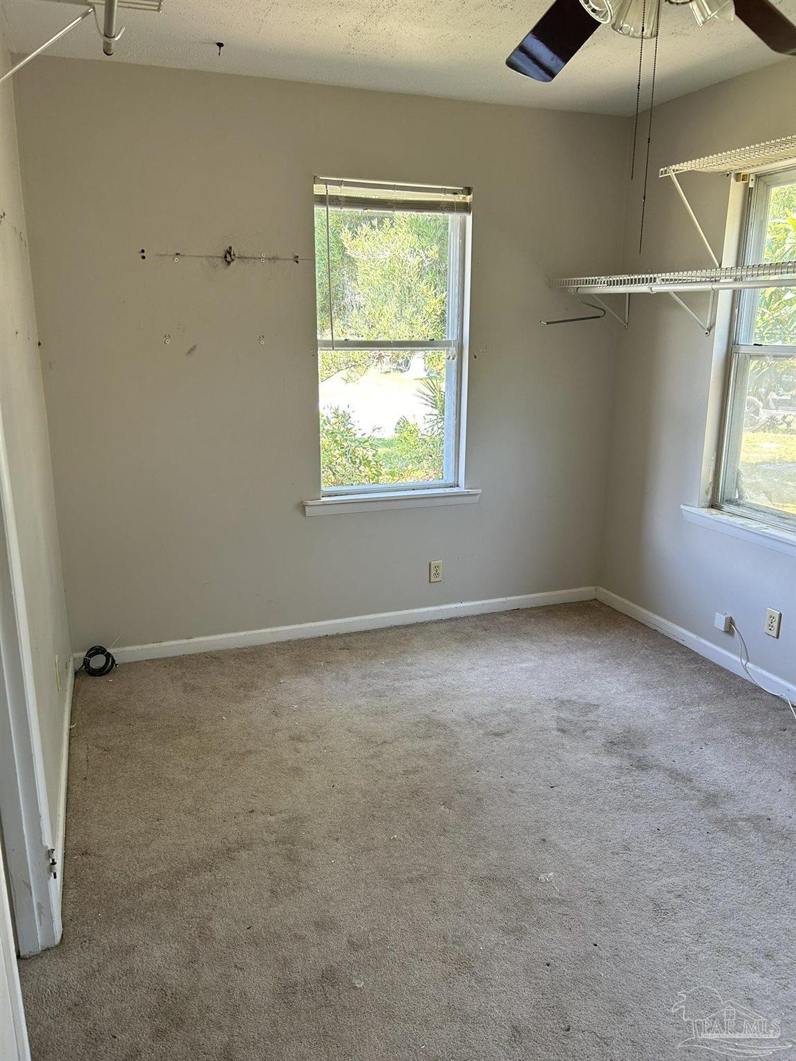215 Berry Rd