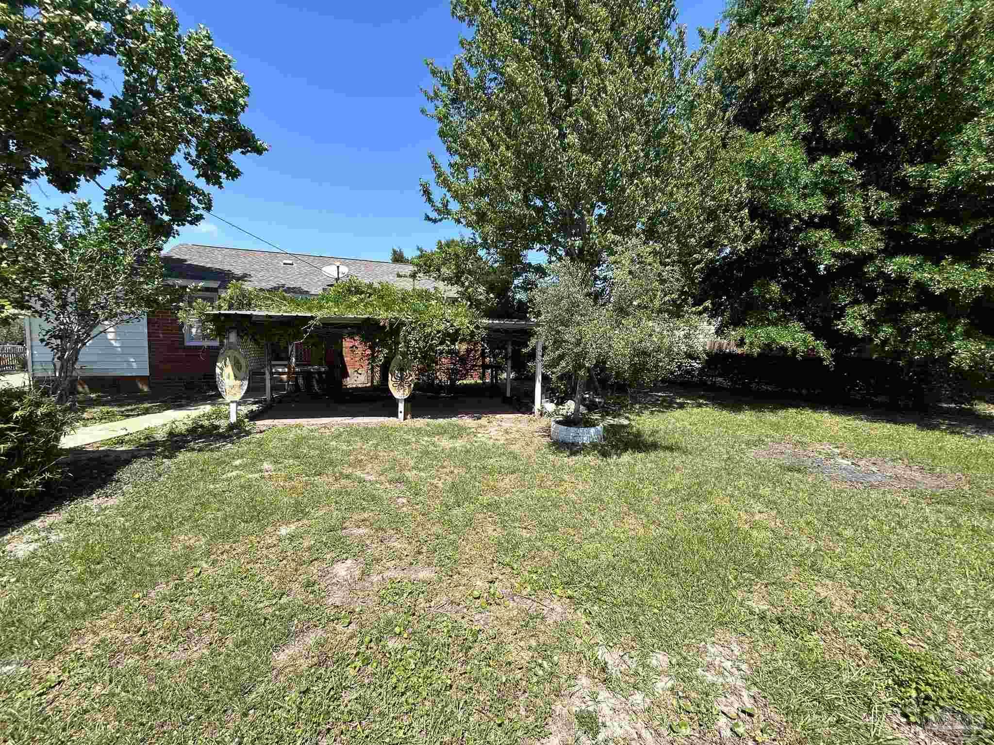 215 Berry Rd