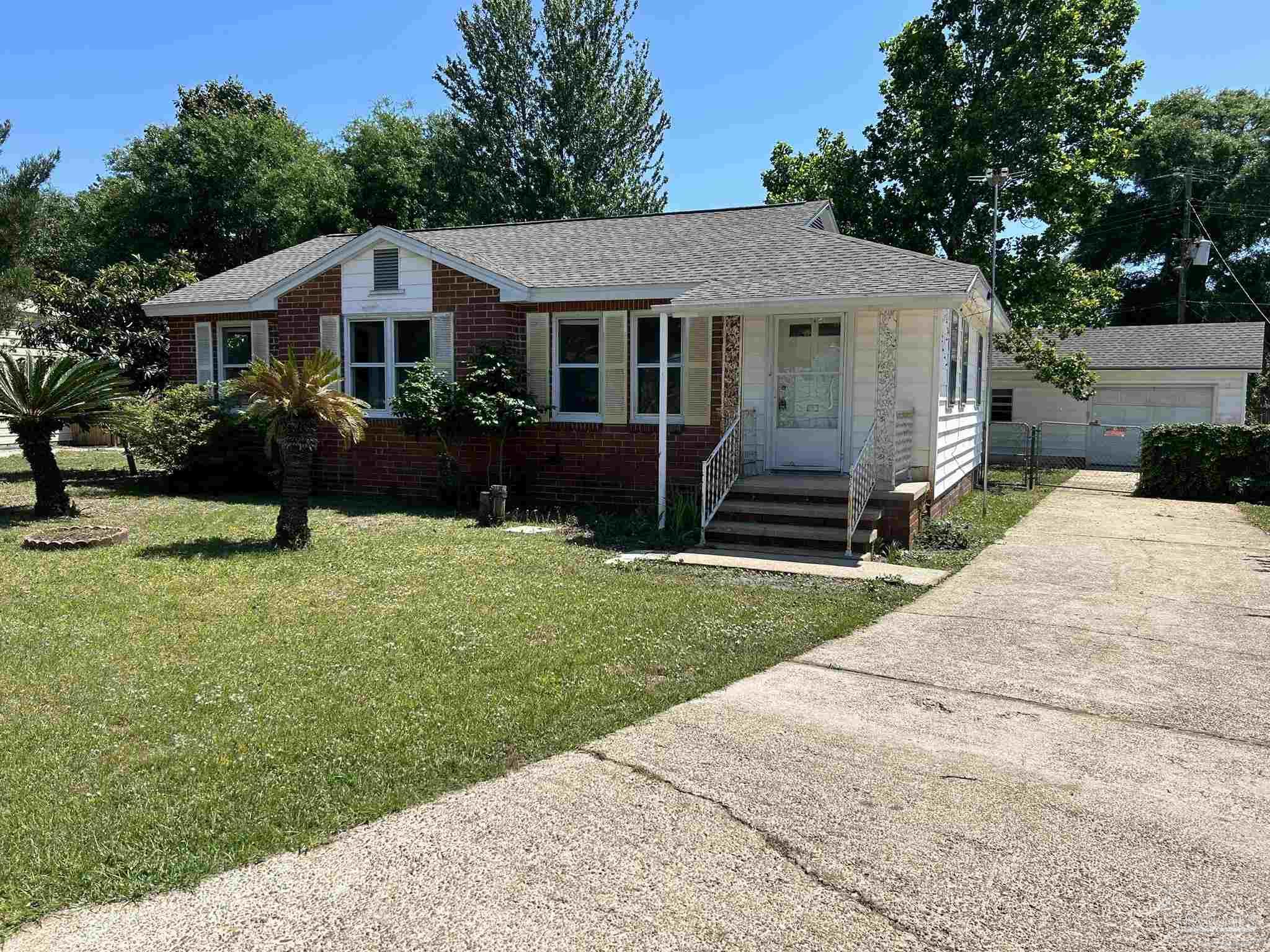 215 Berry Rd