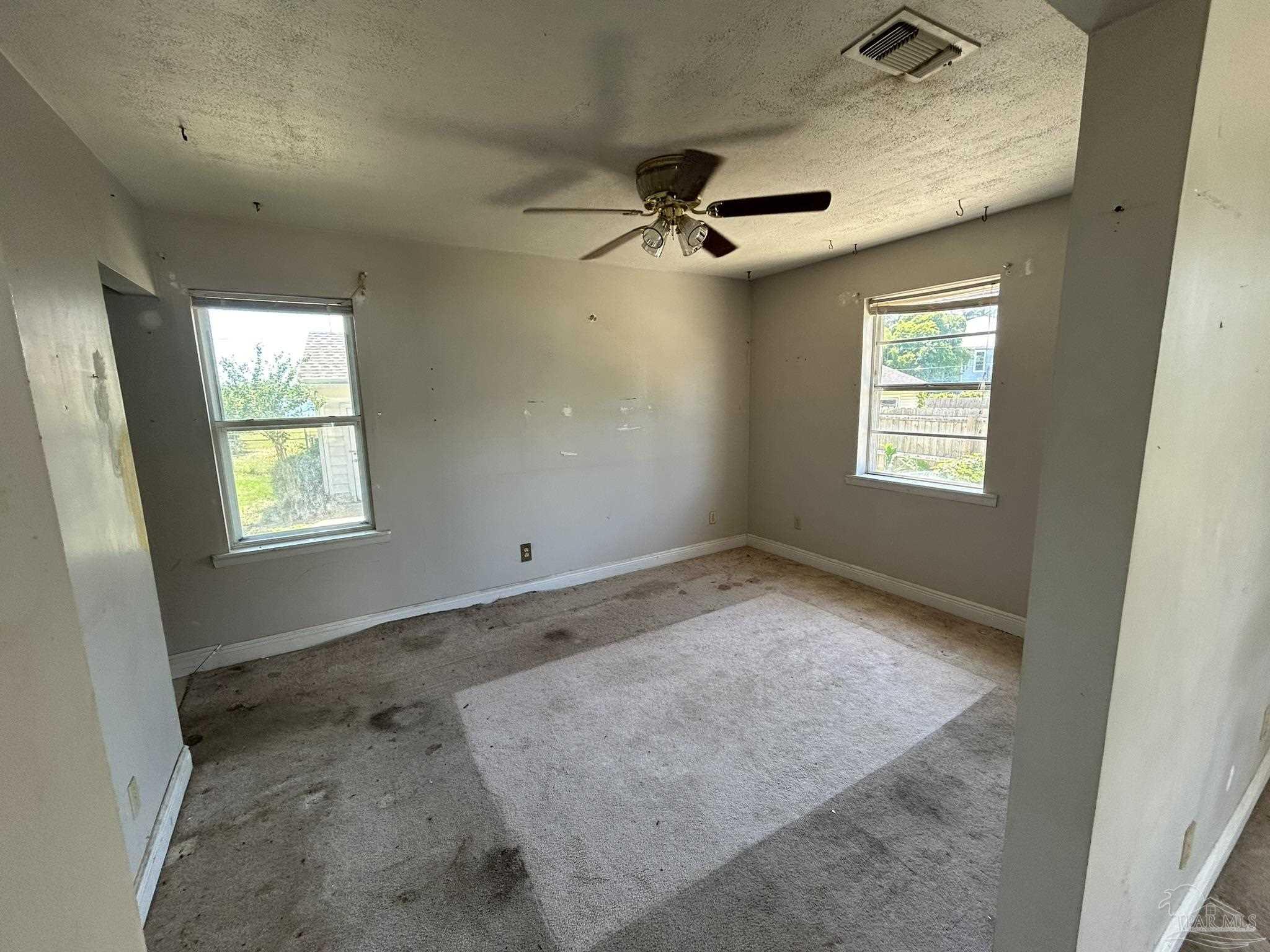 215 Berry Rd
