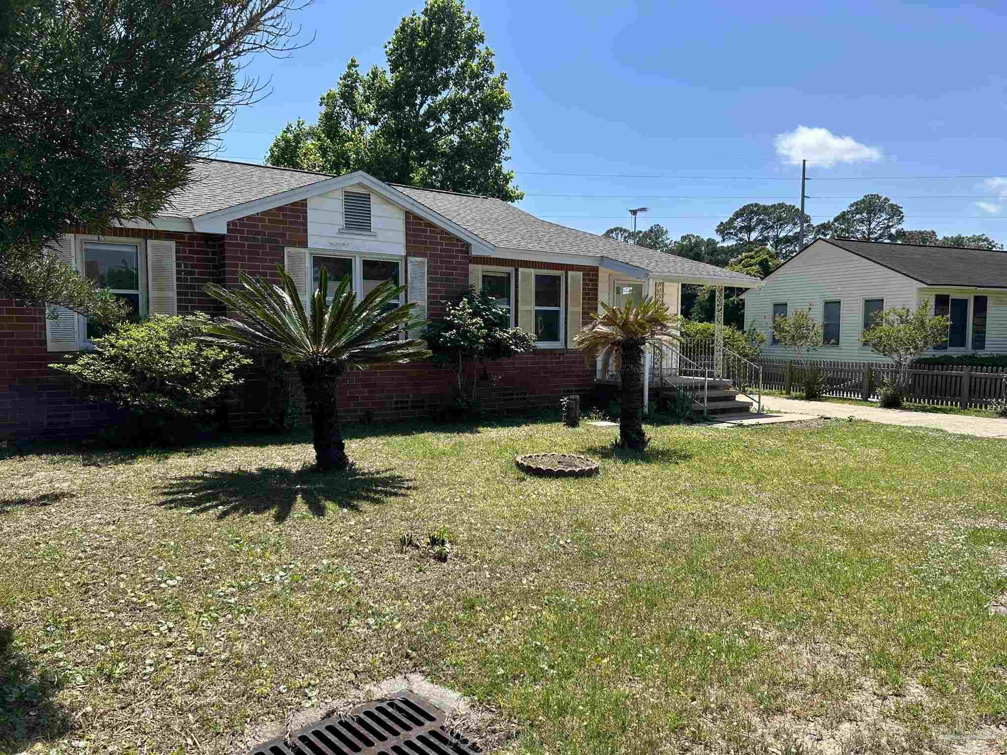 215 Berry Rd