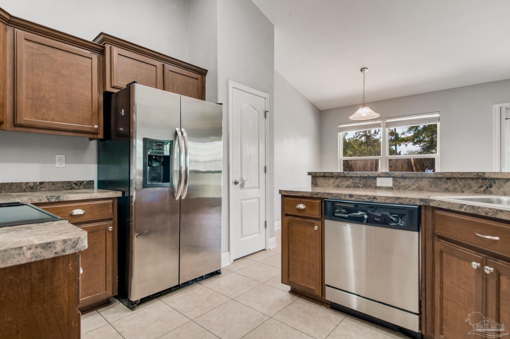 1630 Twin Pines Cir
