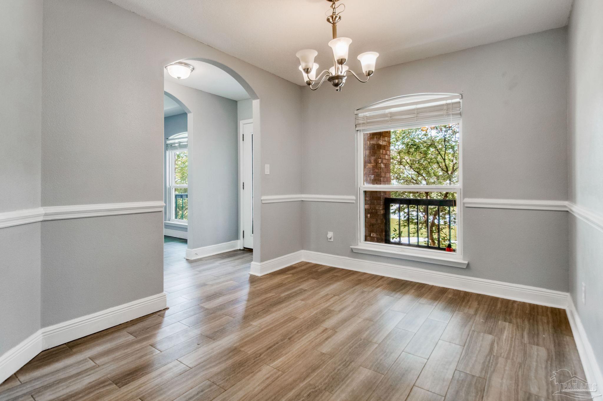 1630 Twin Pines Cir