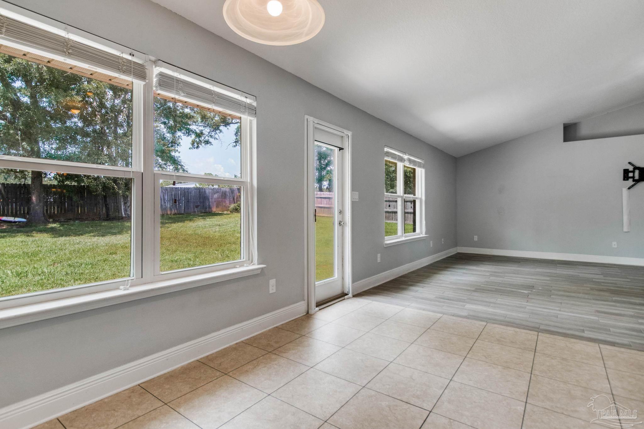 1630 Twin Pines Cir
