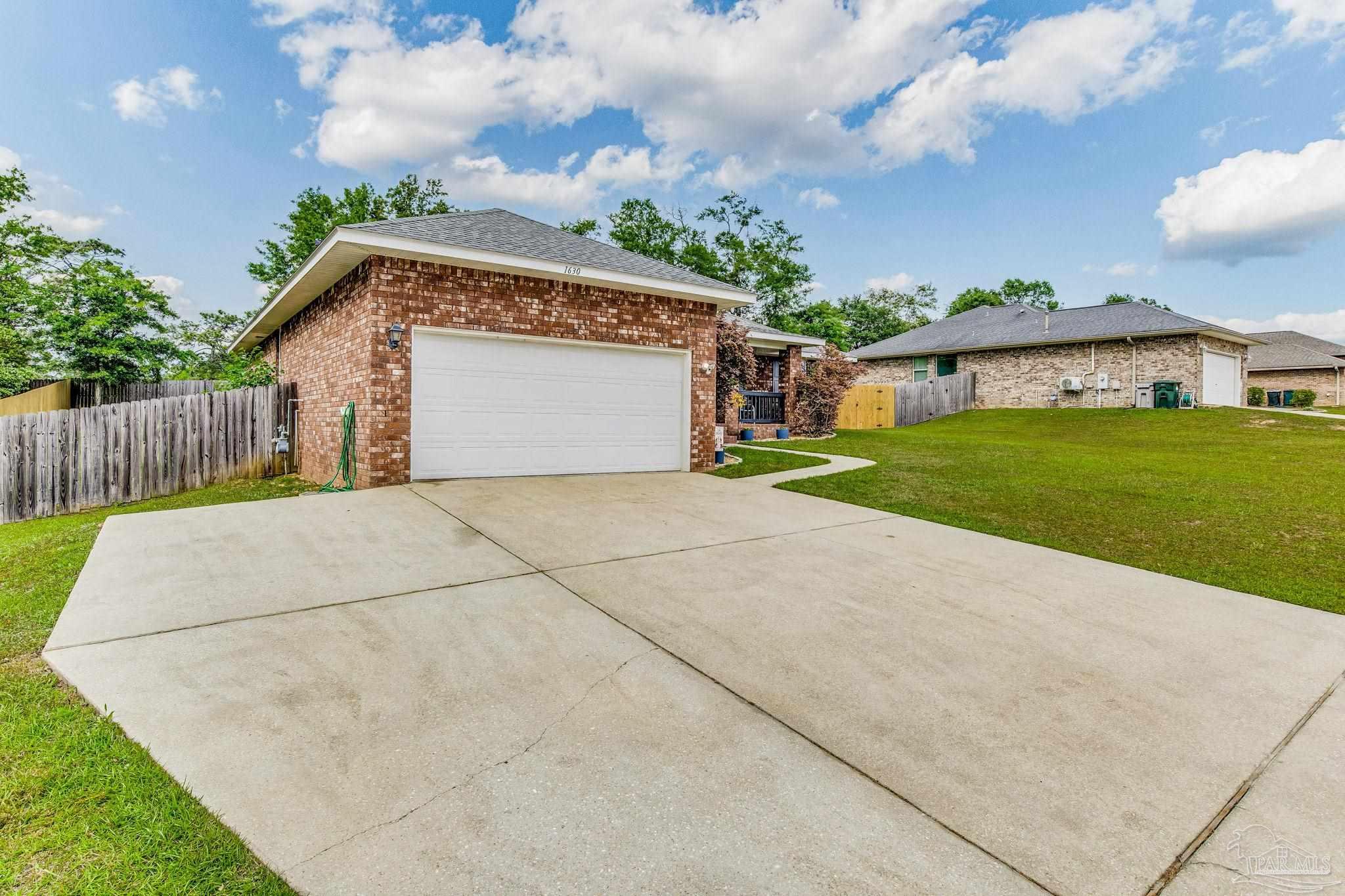 1630 Twin Pines Cir