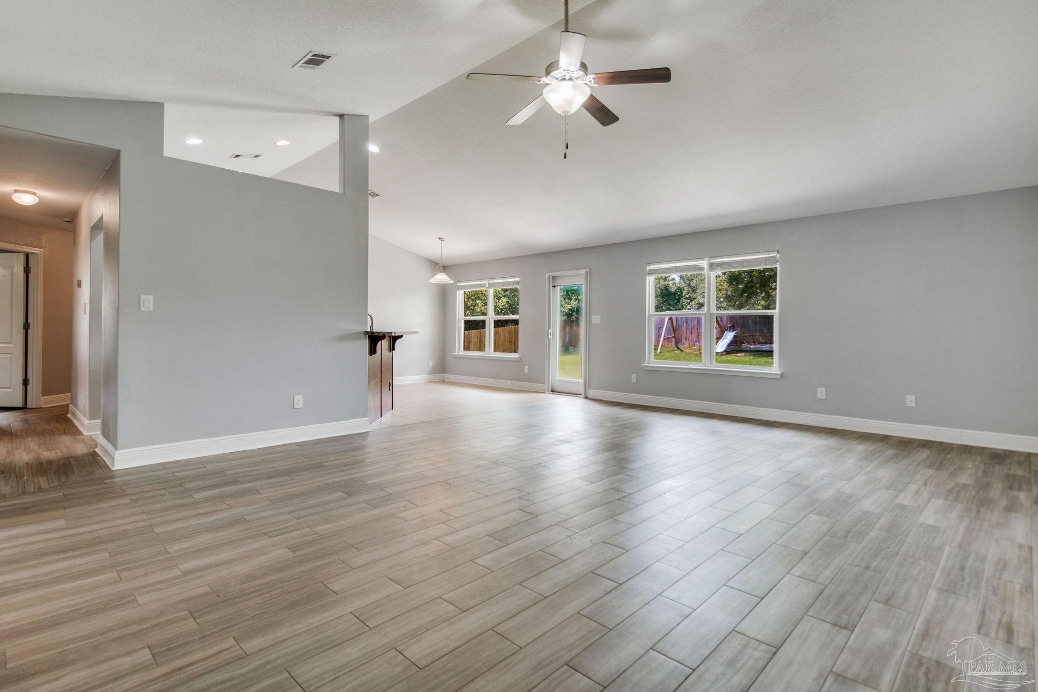 1630 Twin Pines Cir