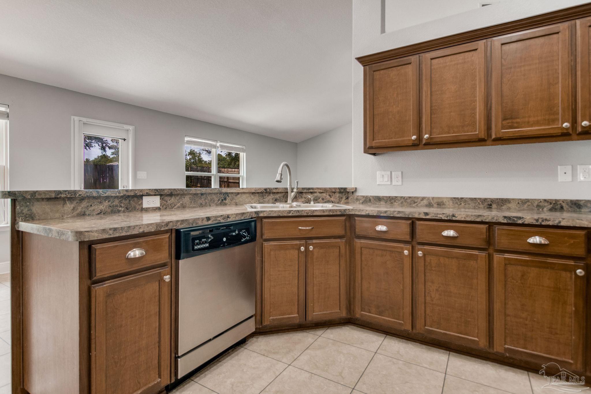 1630 Twin Pines Cir