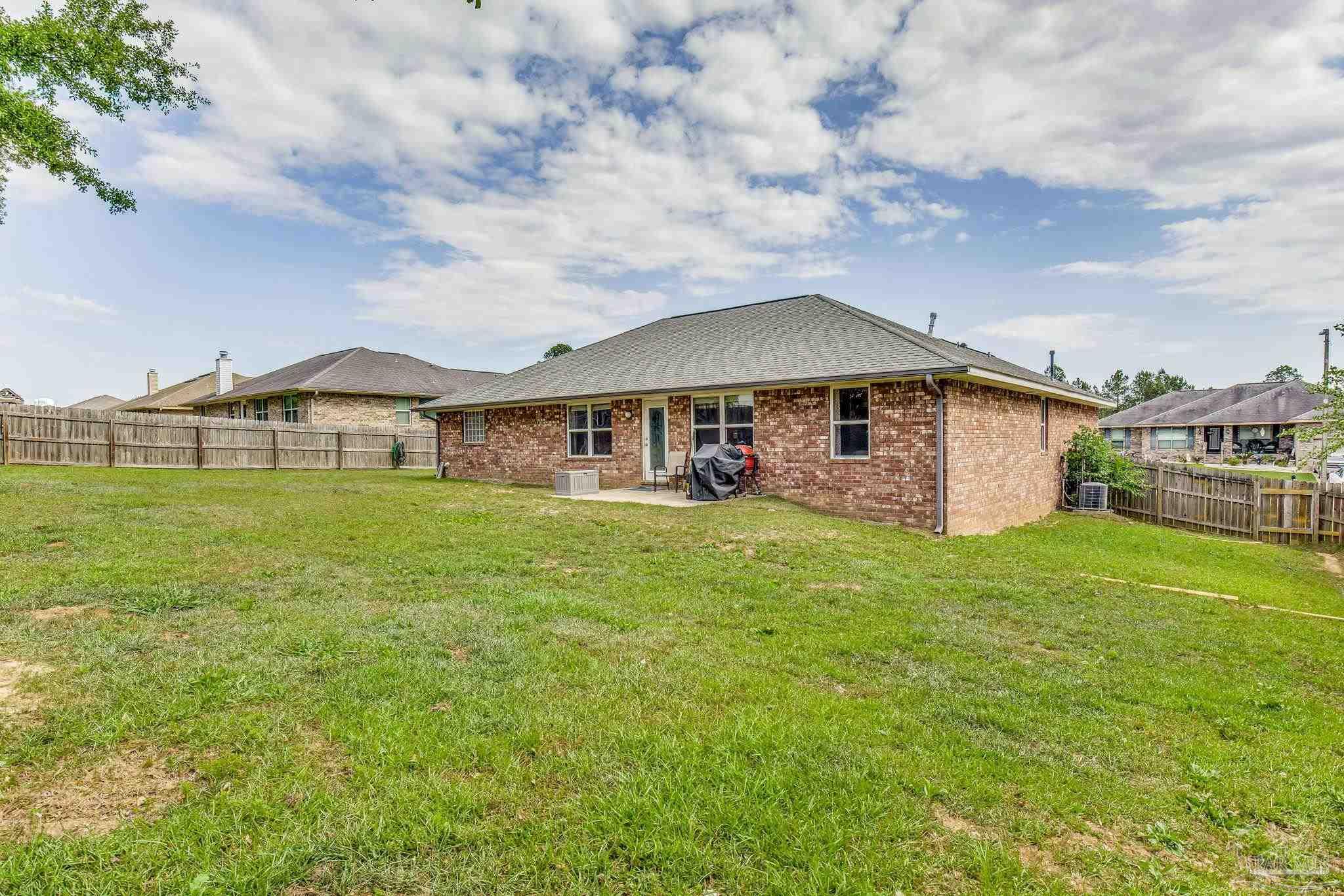 1630 Twin Pines Cir