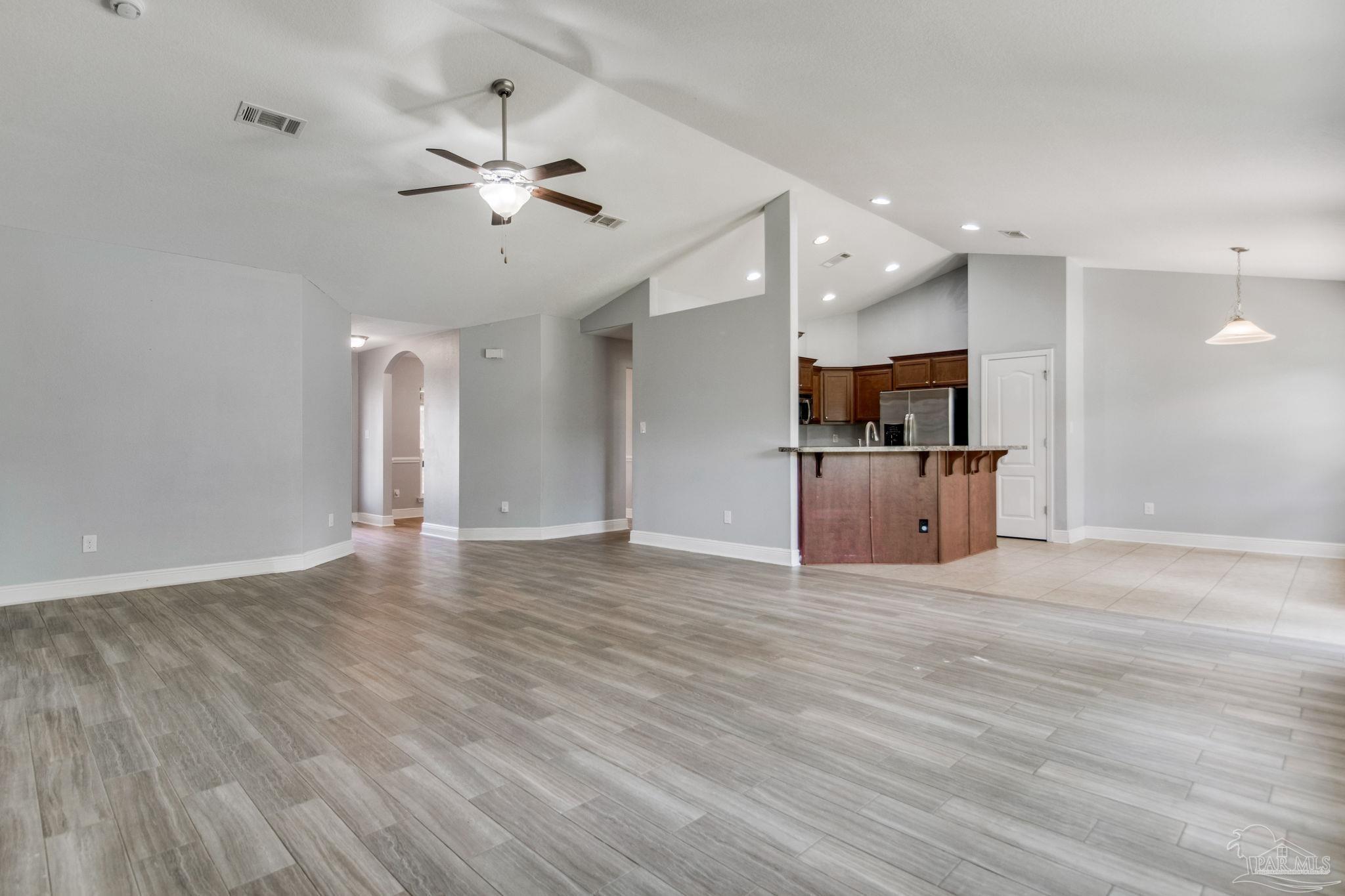 1630 Twin Pines Cir