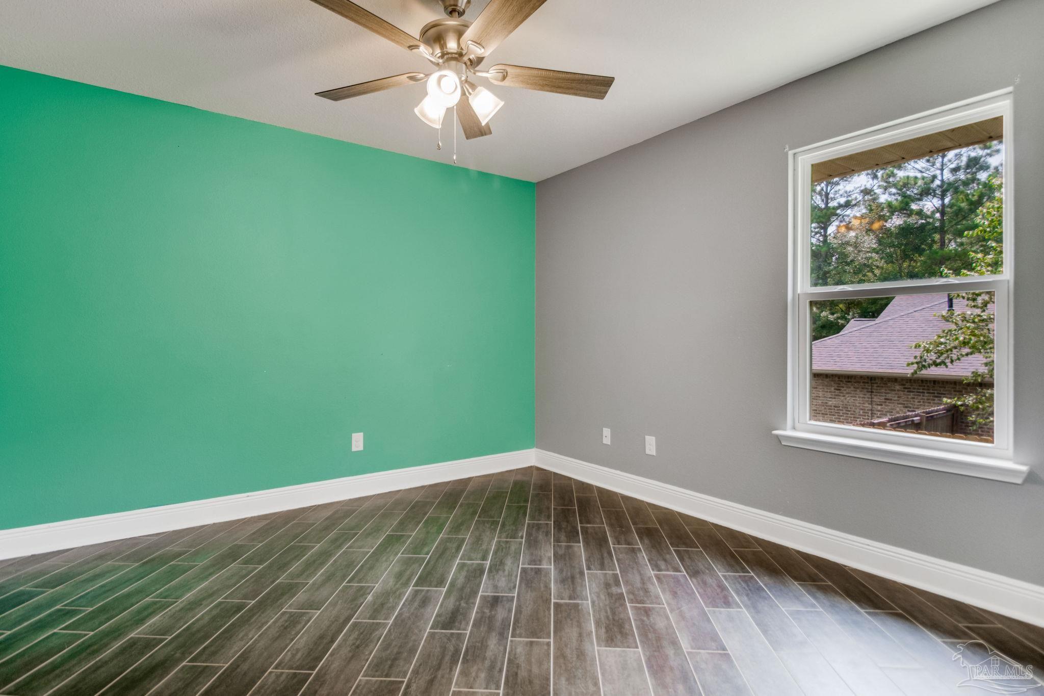 1630 Twin Pines Cir