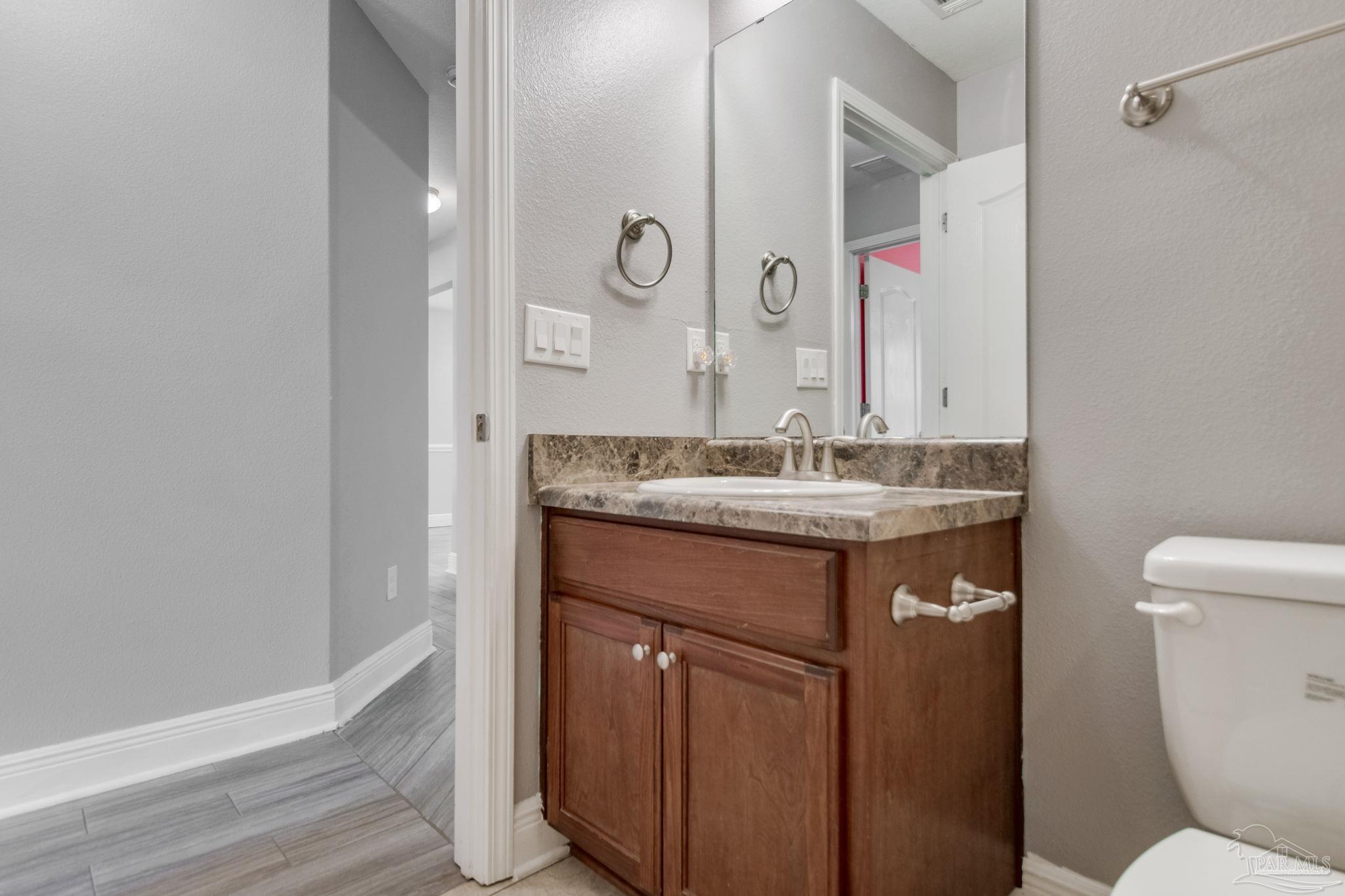 1630 Twin Pines Cir