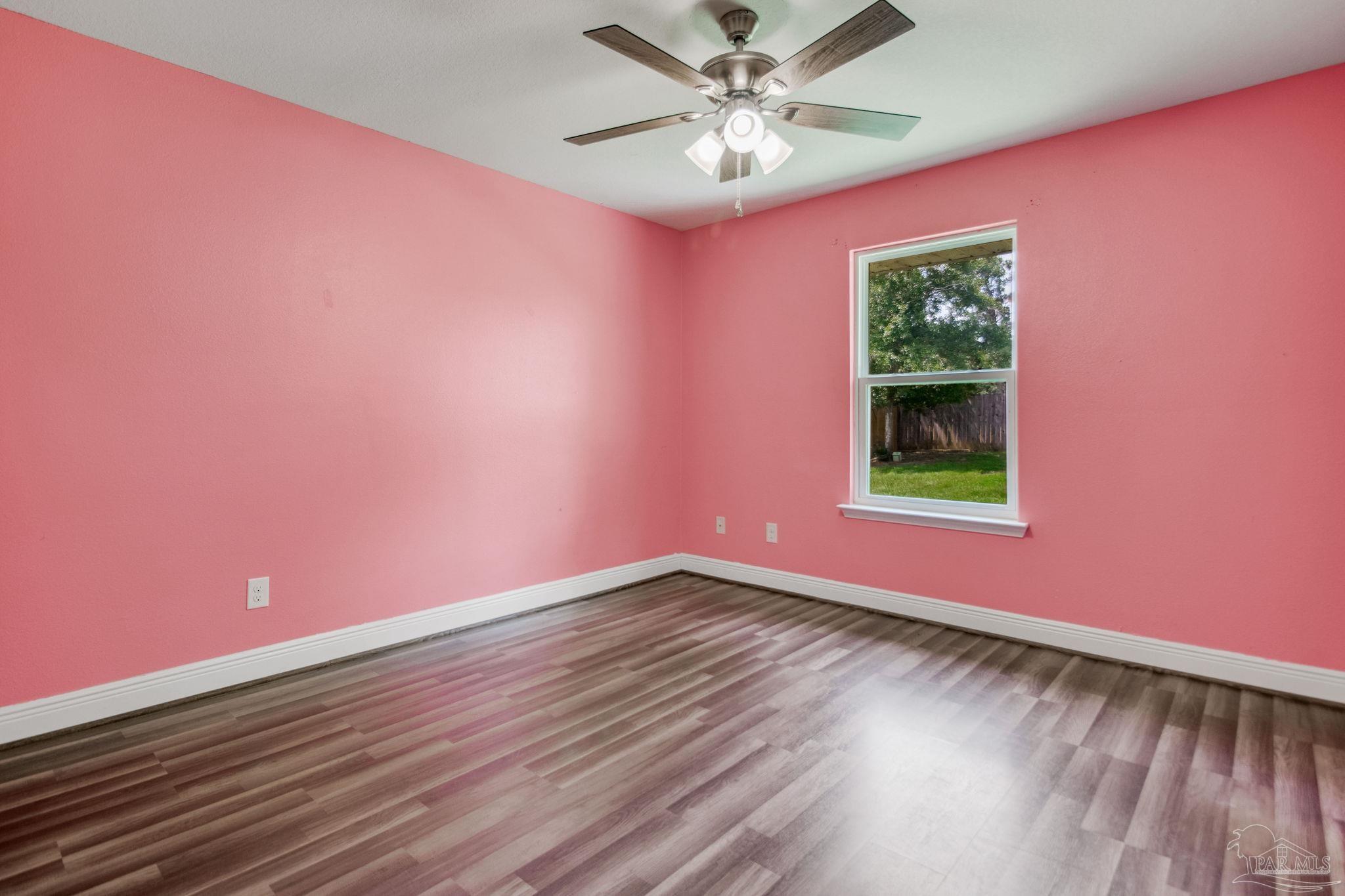 1630 Twin Pines Cir