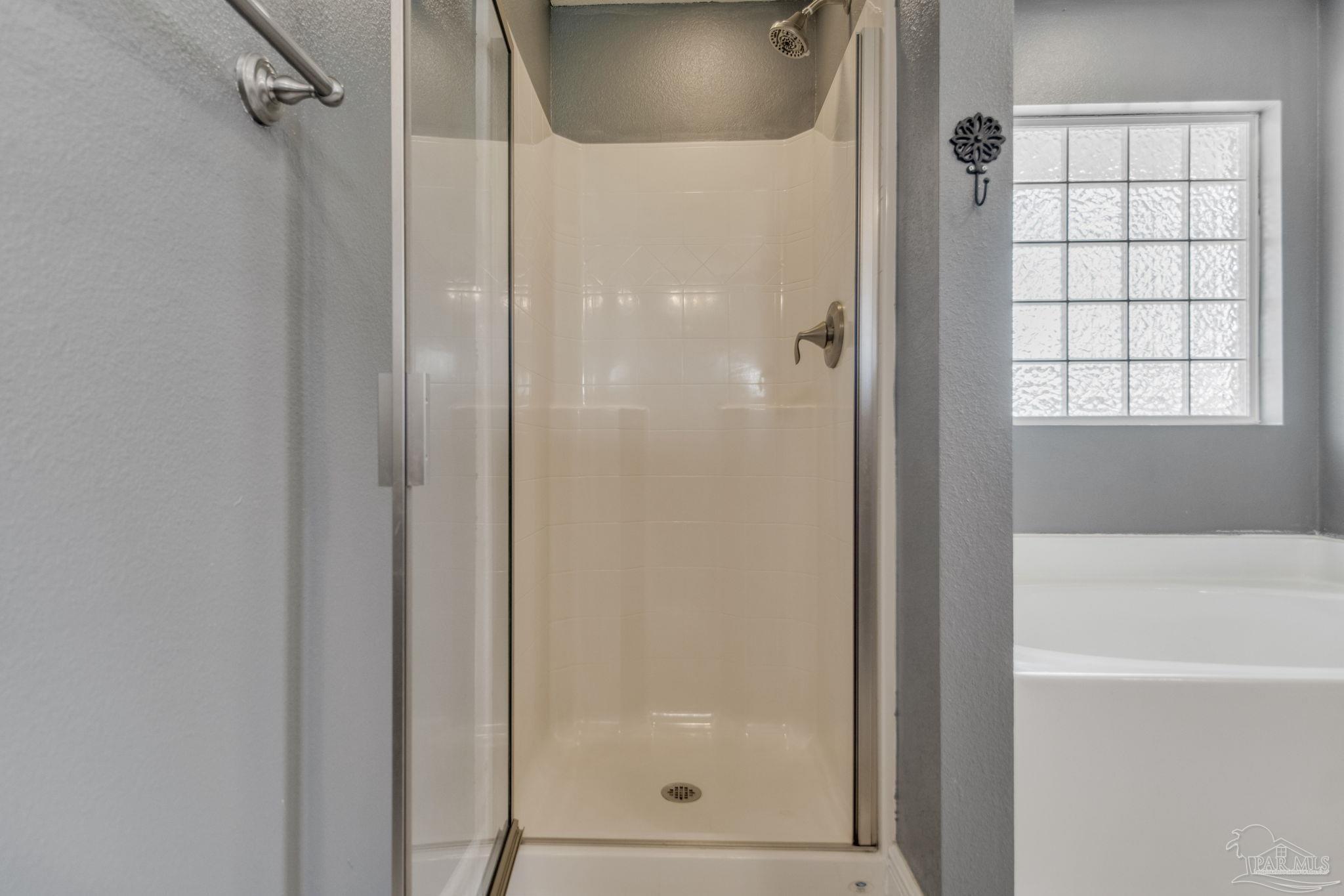 1630 Twin Pines Cir