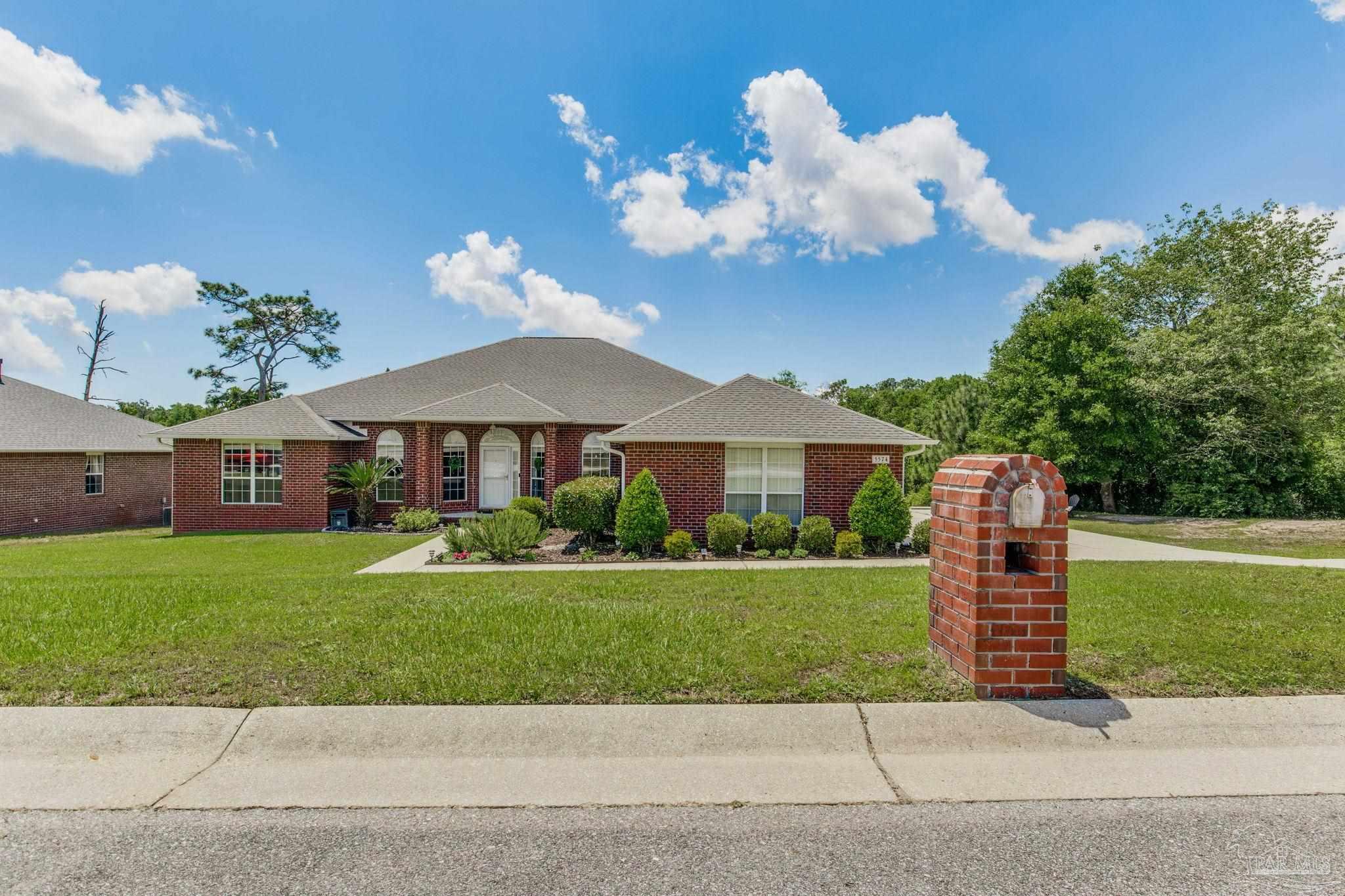 5574 Colinas Verde Dr