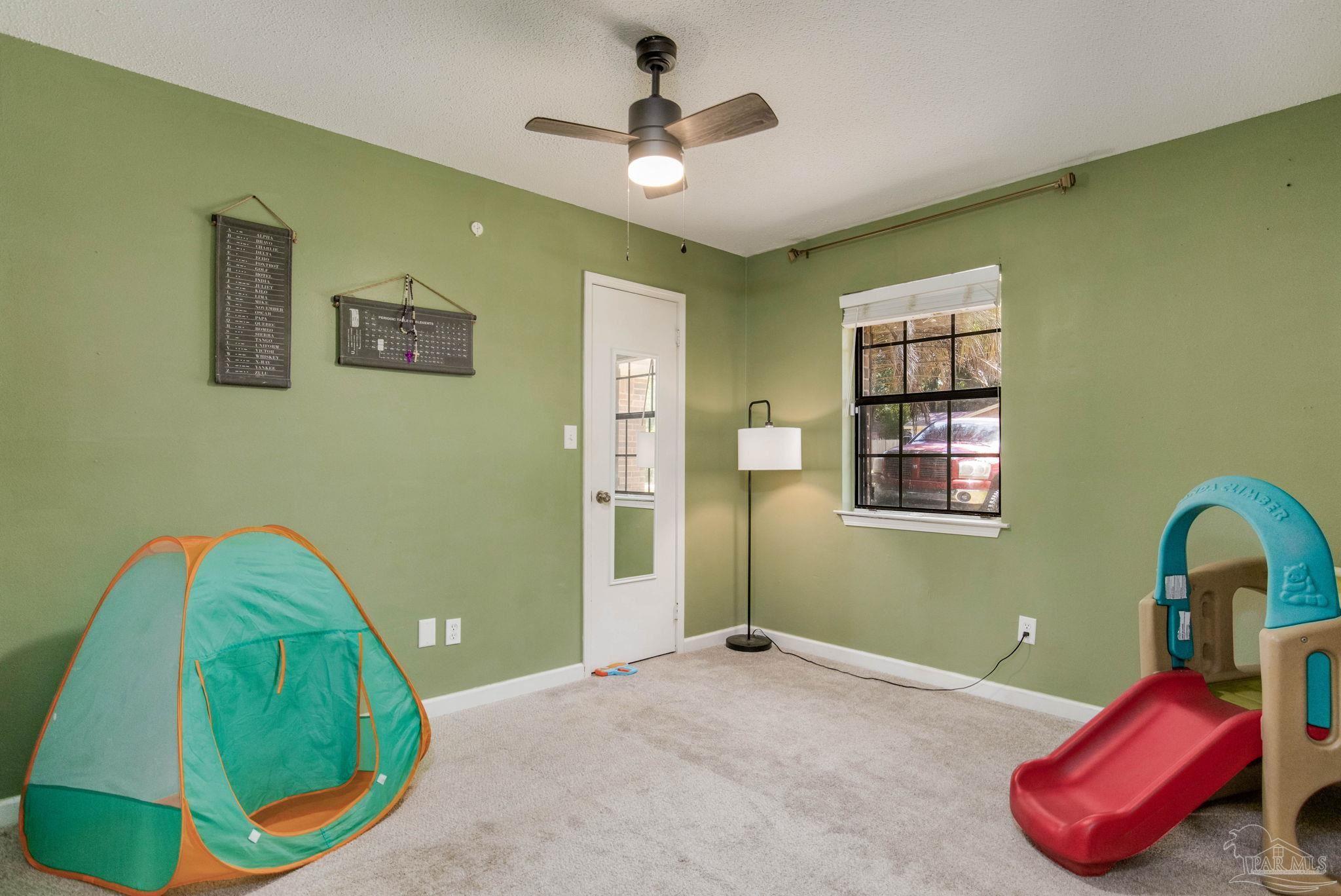 4252 Wellington Dr