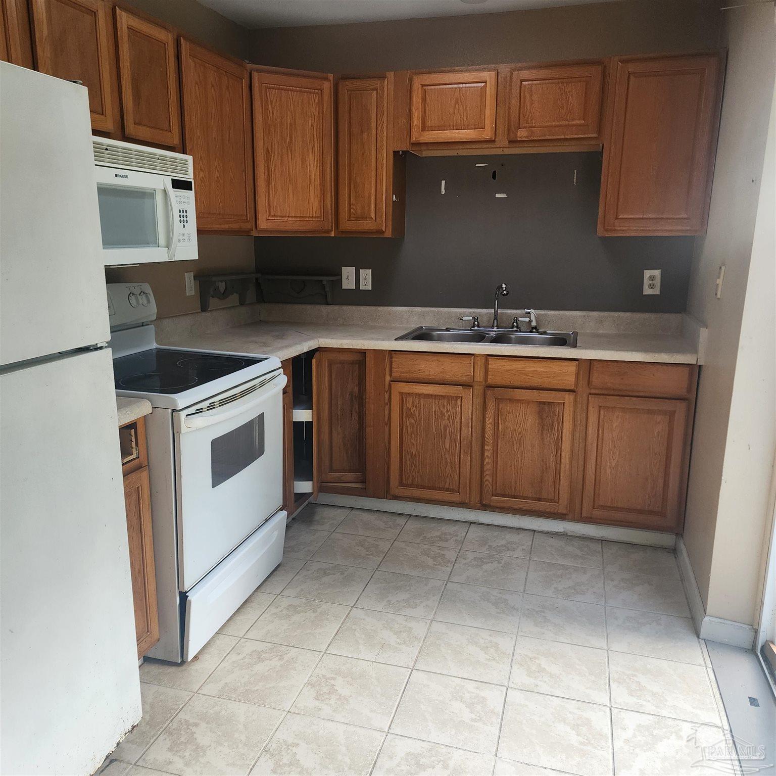 60 Norwood Dr