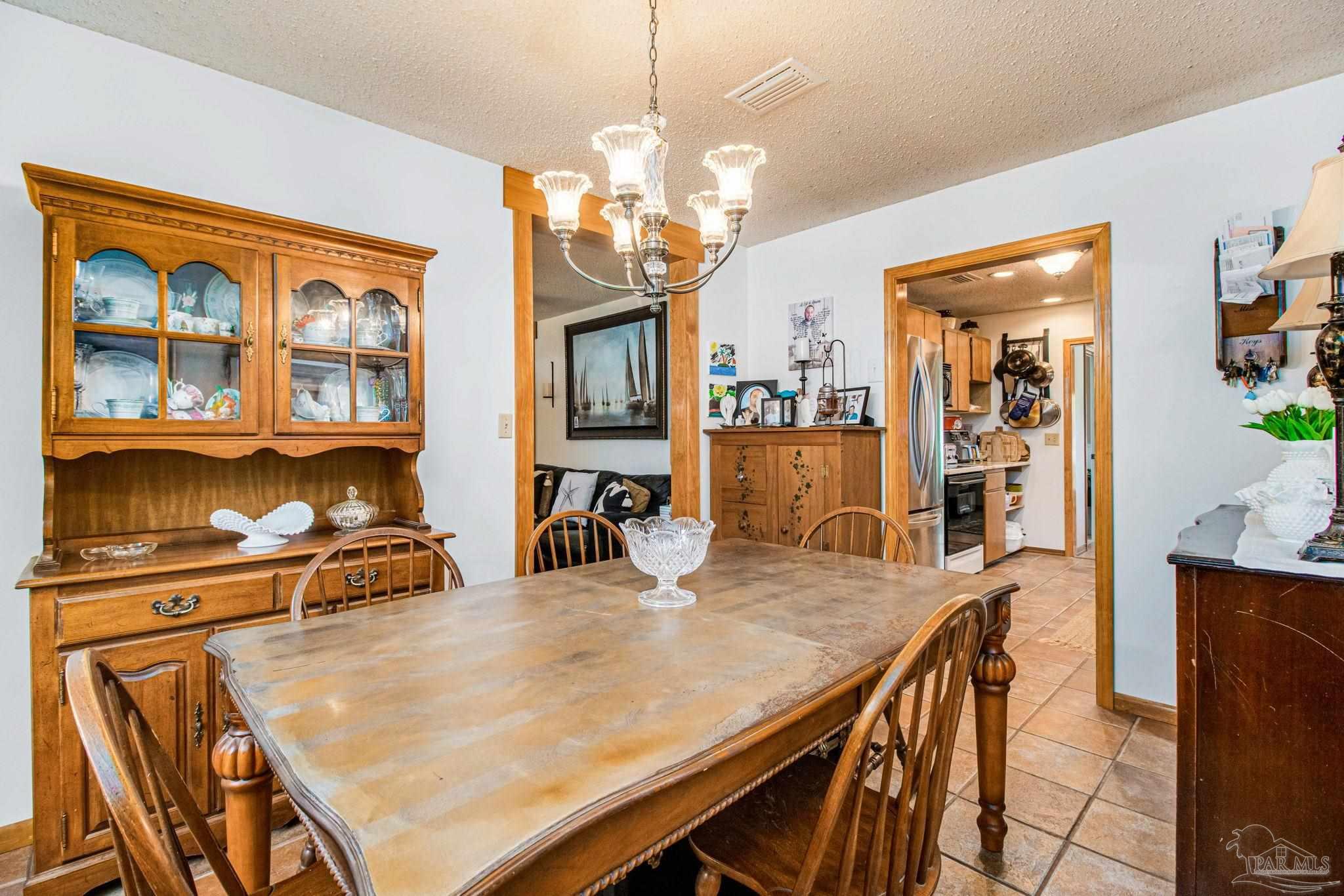 5610 Cruzat Way