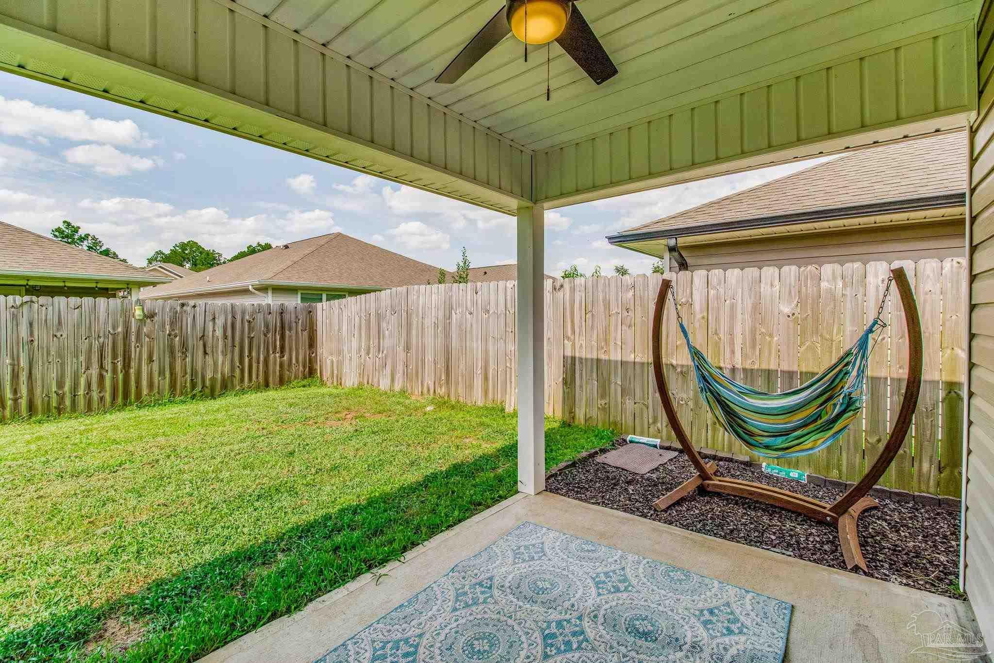 10576 Queens Gate Cir