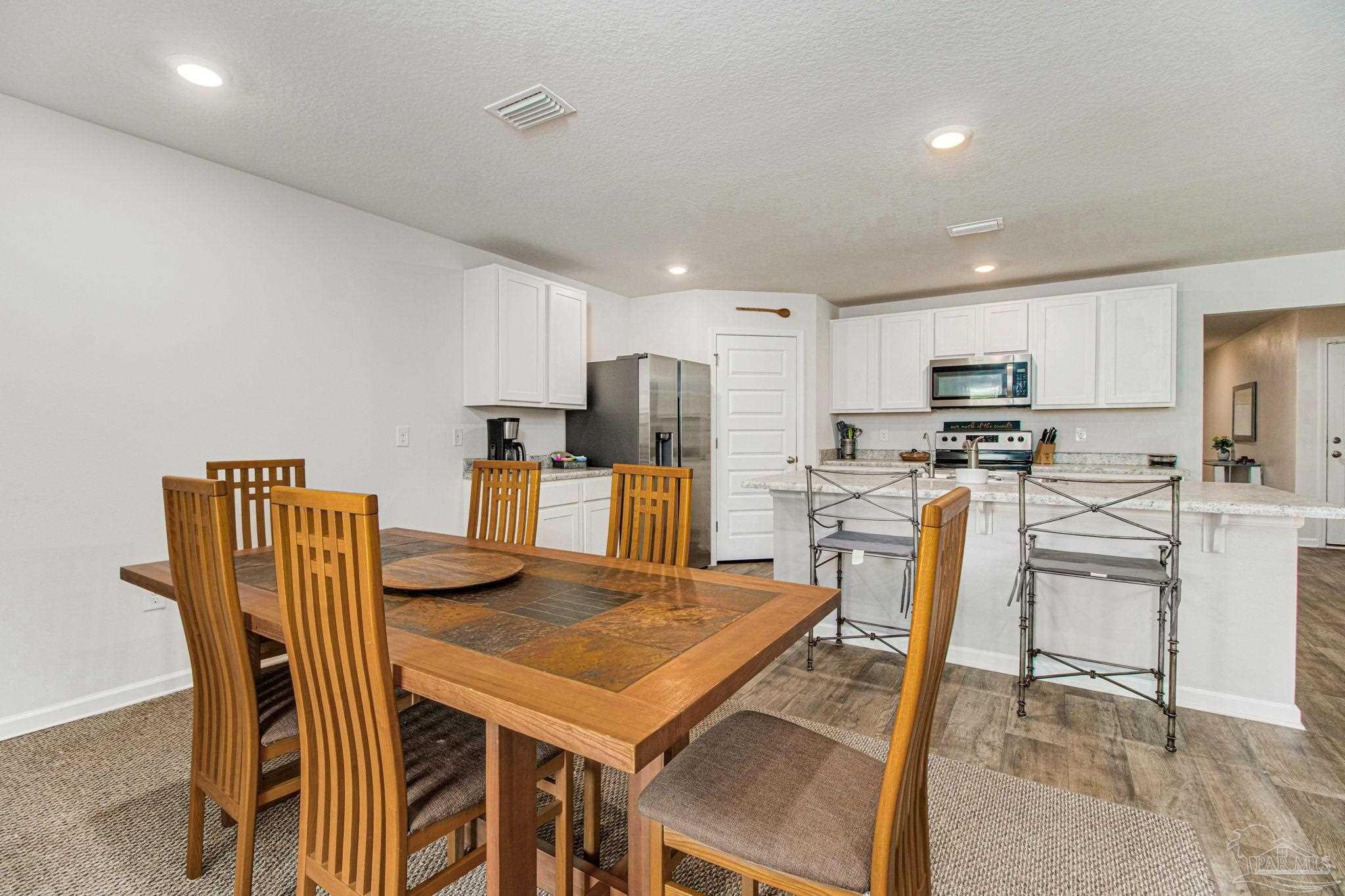 10576 Queens Gate Cir