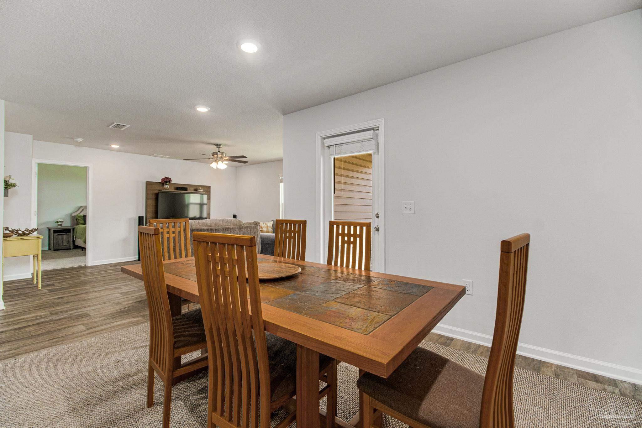 10576 Queens Gate Cir