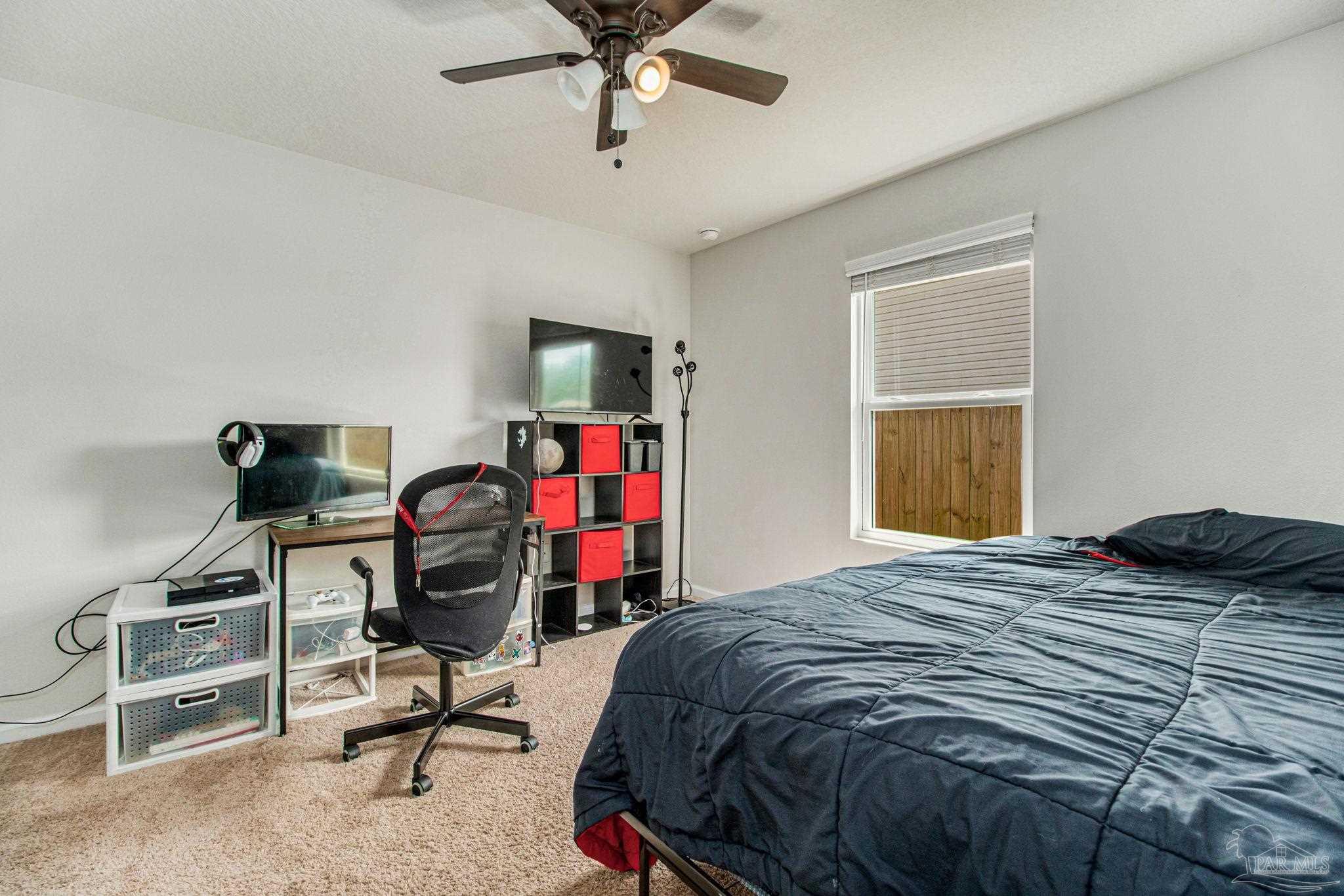 10576 Queens Gate Cir
