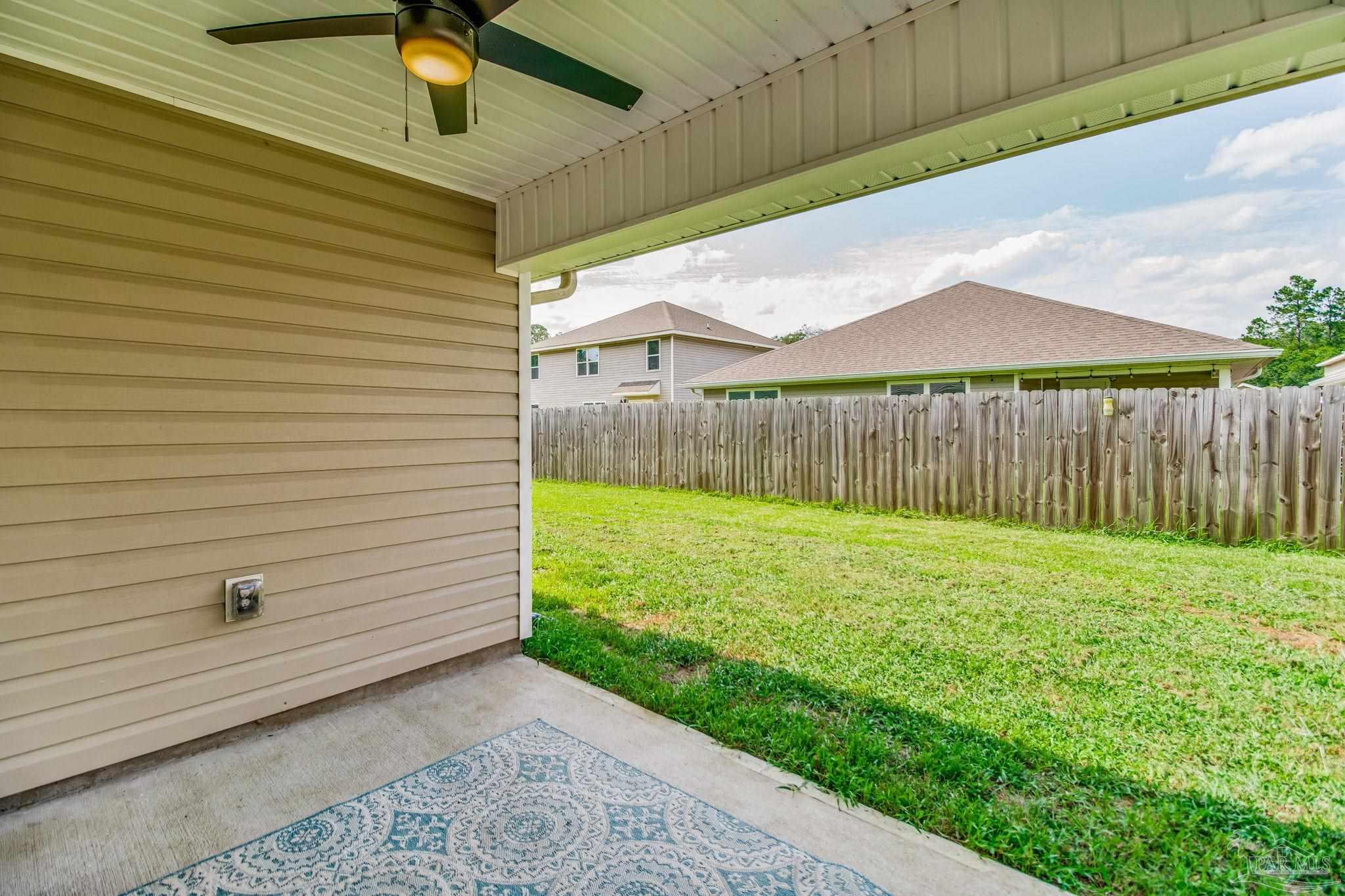 10576 Queens Gate Cir