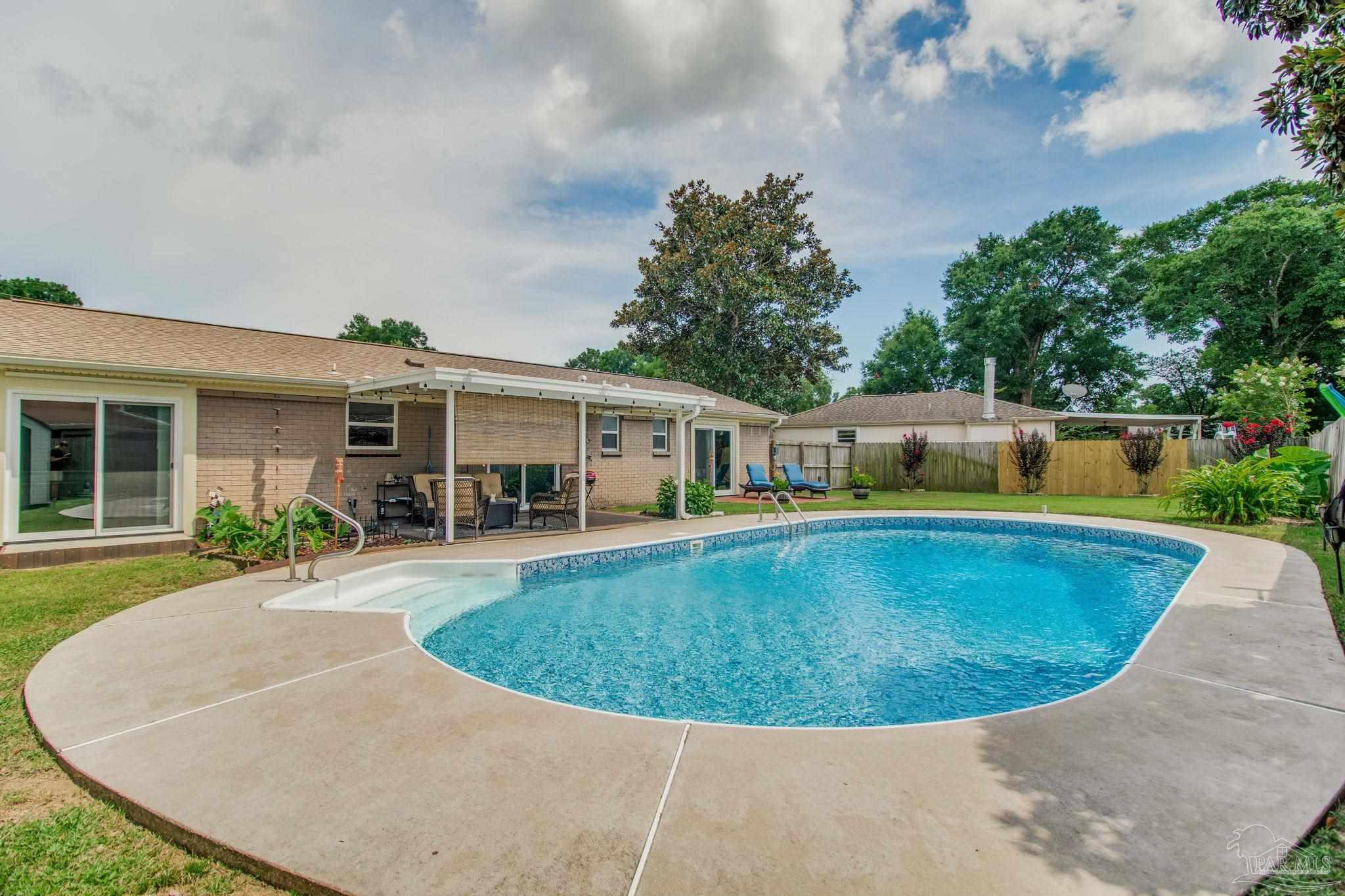 5475 Groves Ct