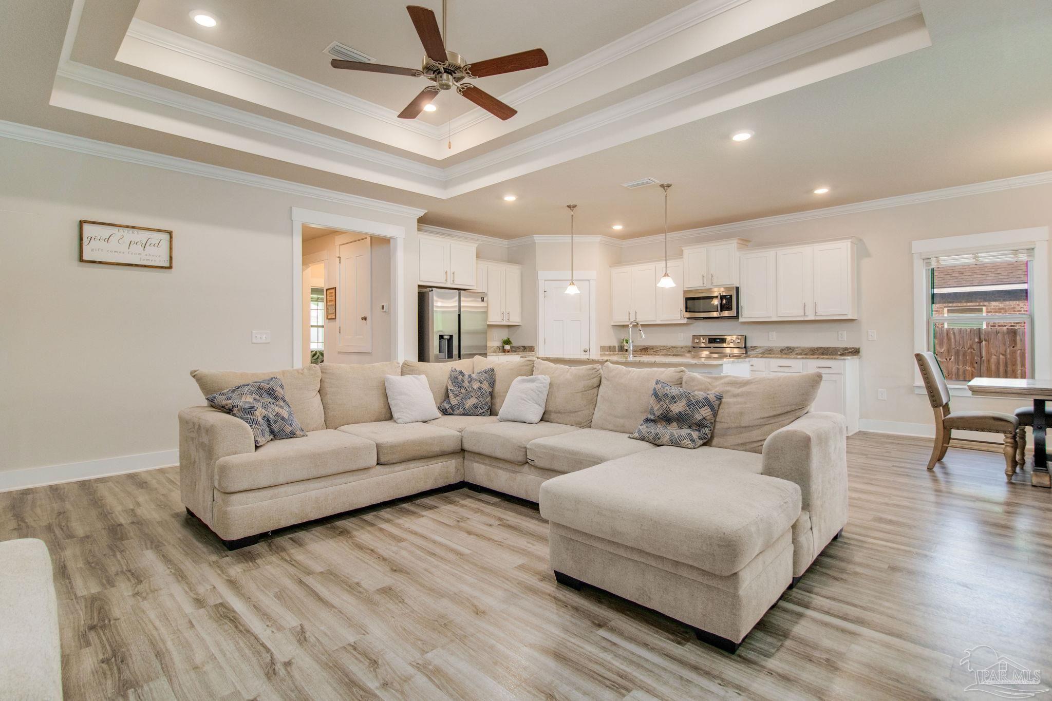 6204 Sonoma Ln