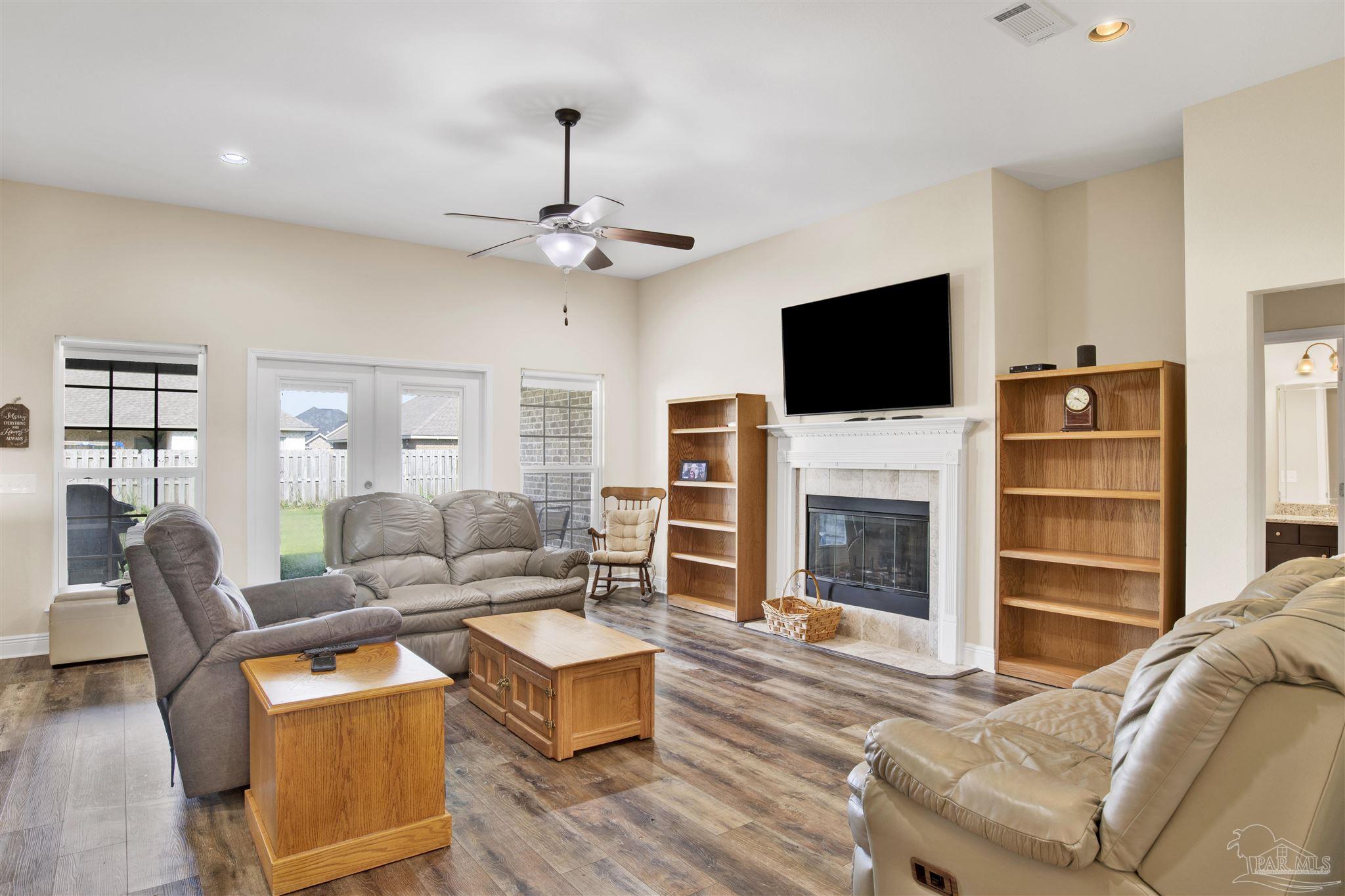 7761 Fieldcrest Ct