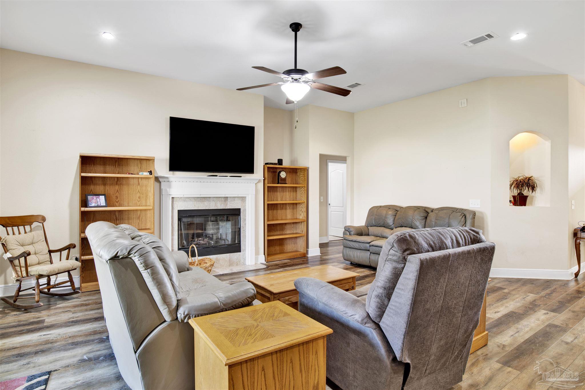 7761 Fieldcrest Ct