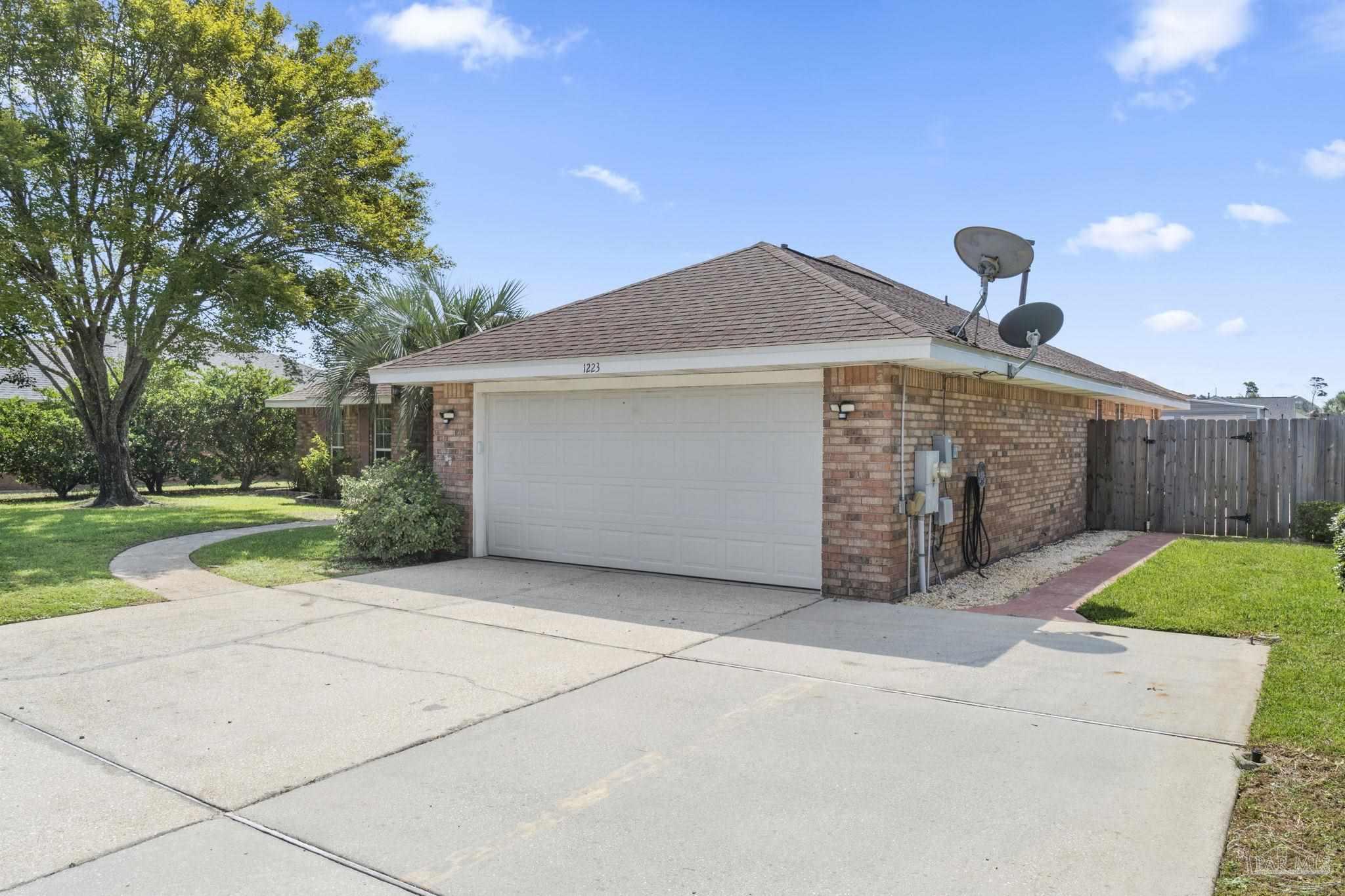 1223 Bartram Ln