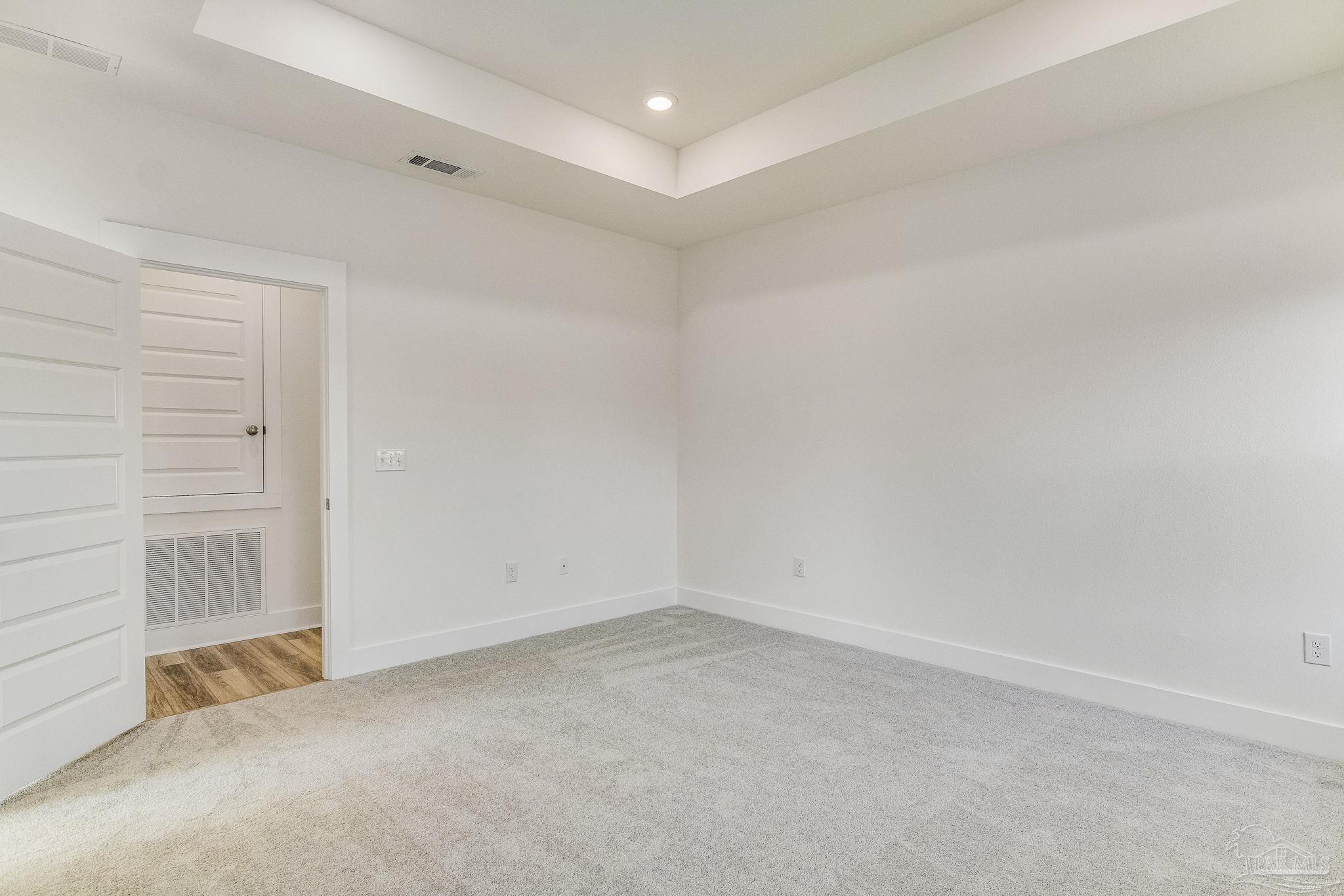 6641 Sun Tree Cir LOT 4C