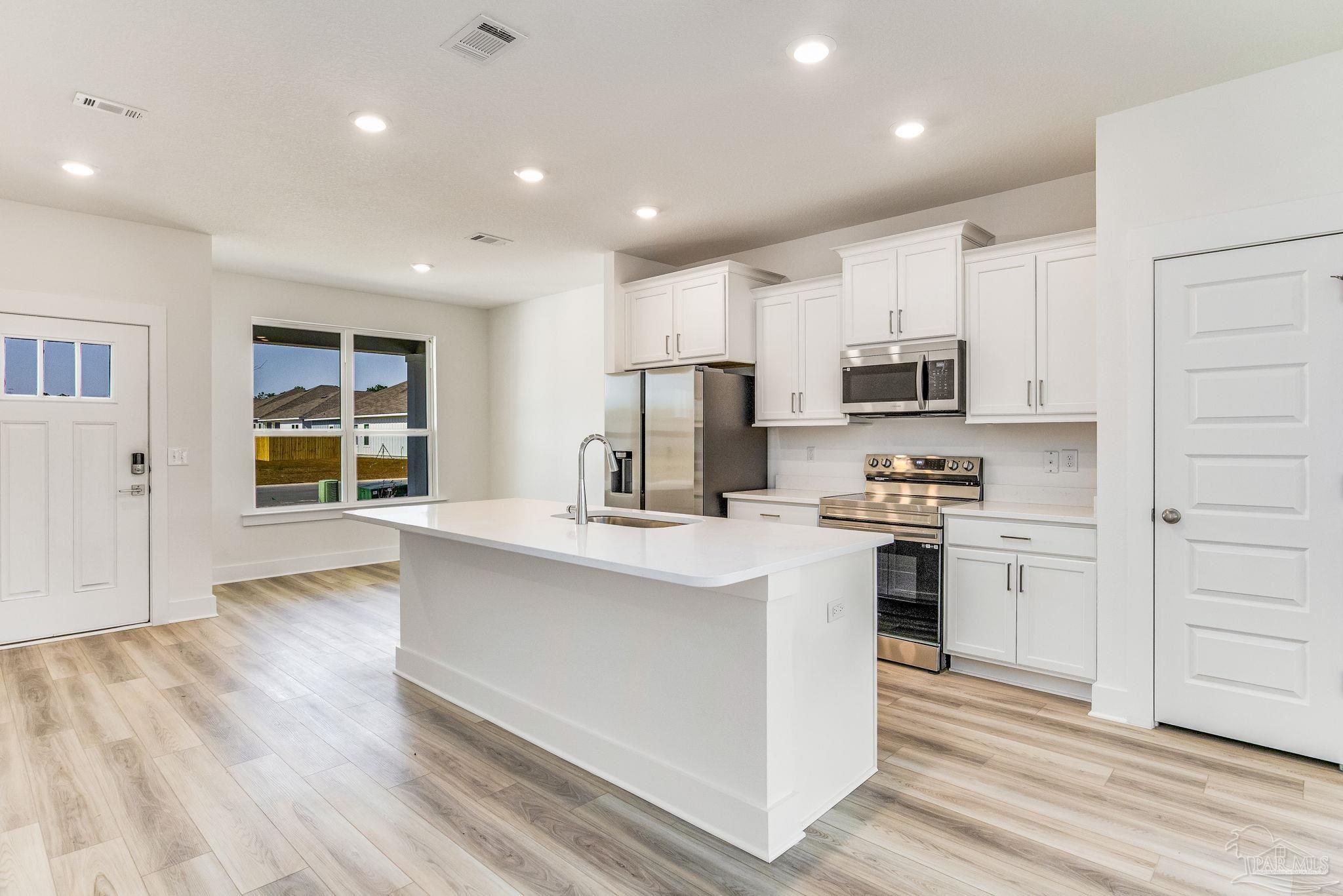 6641 Sun Tree Cir LOT 4C