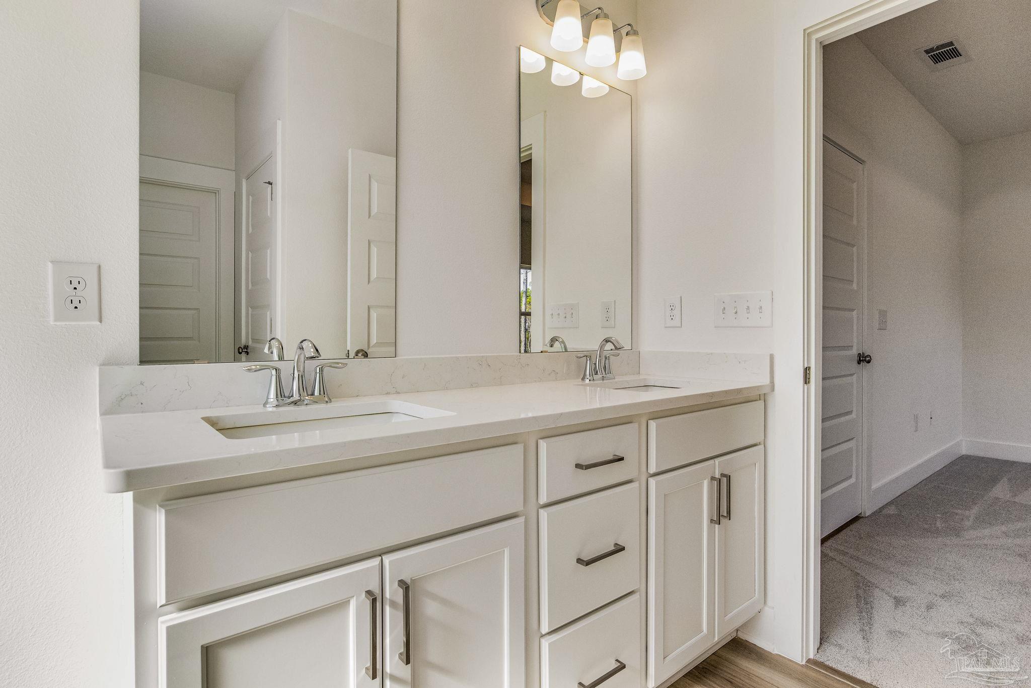 6641 Sun Tree Cir LOT 4C