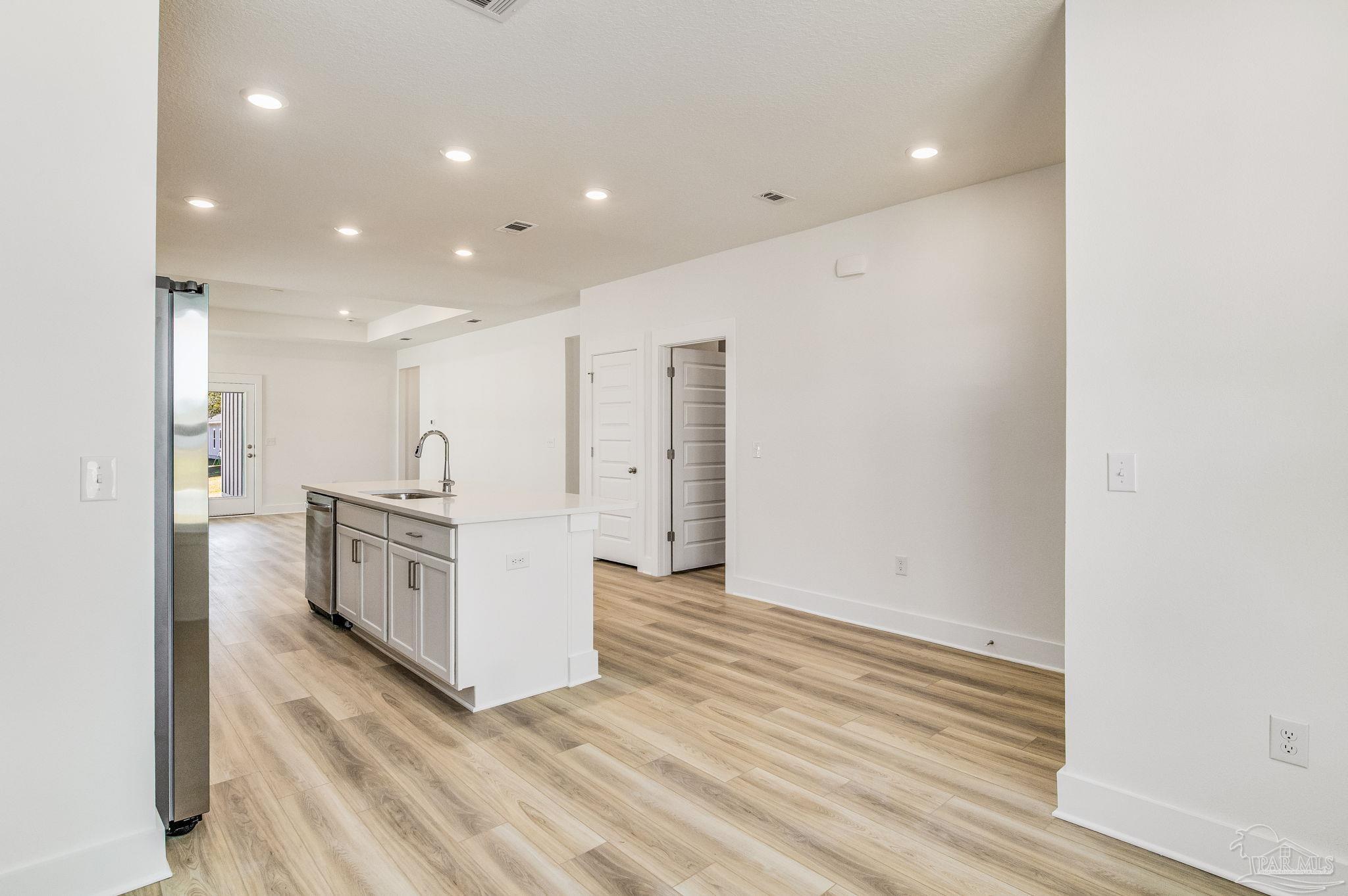 6641 Sun Tree Cir LOT 4C