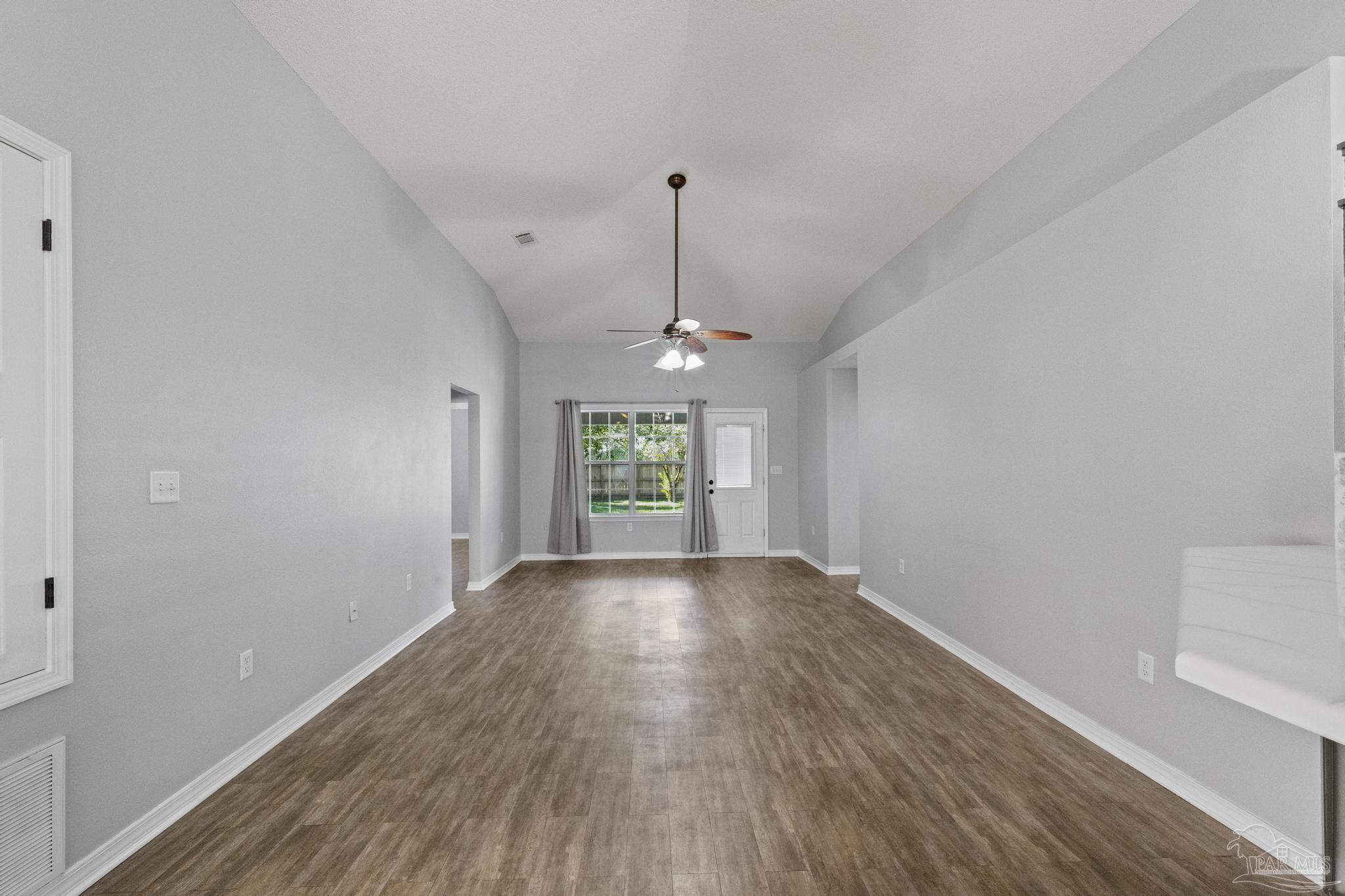 3061 Illinois Pl