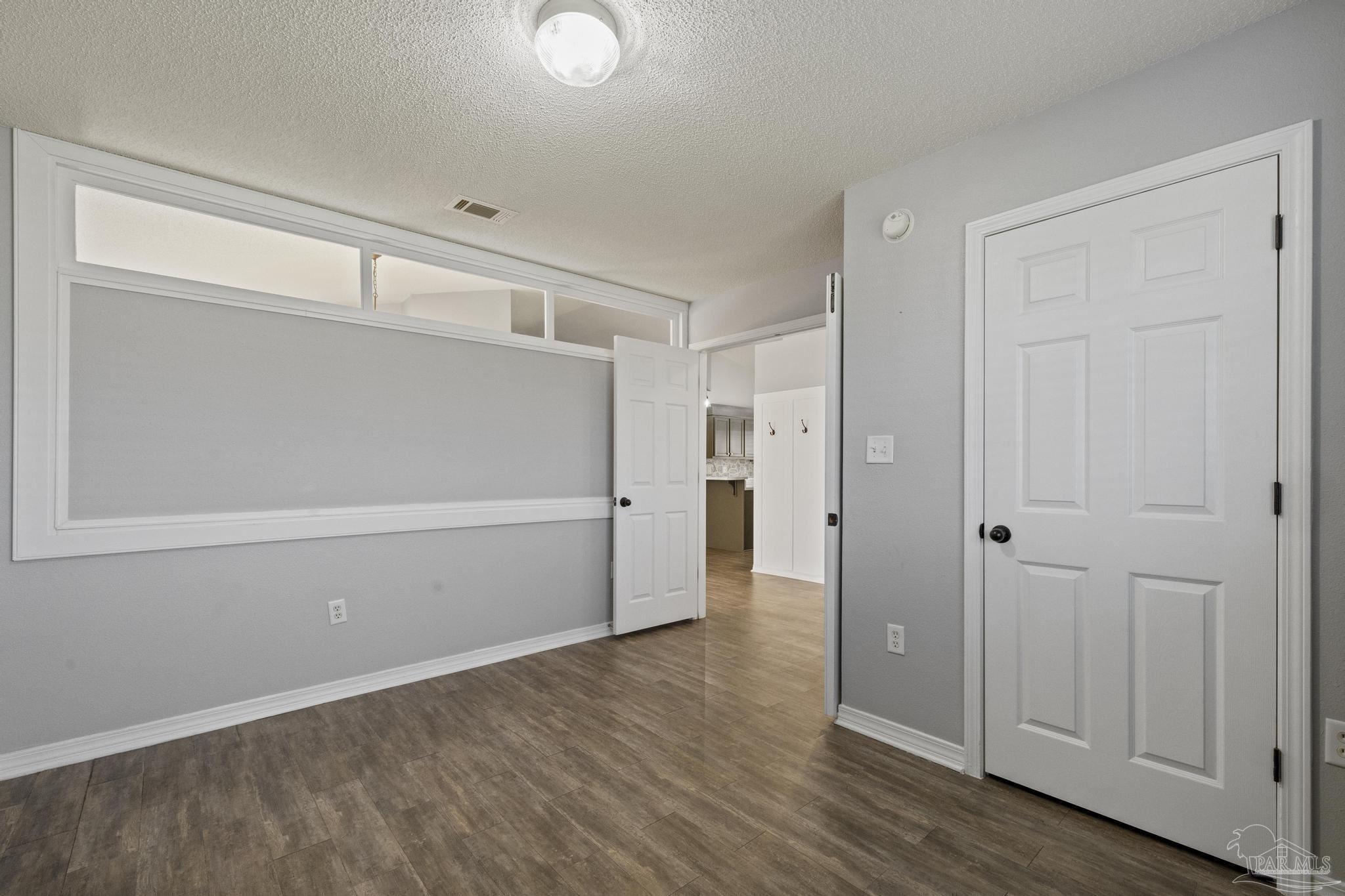 3061 Illinois Pl