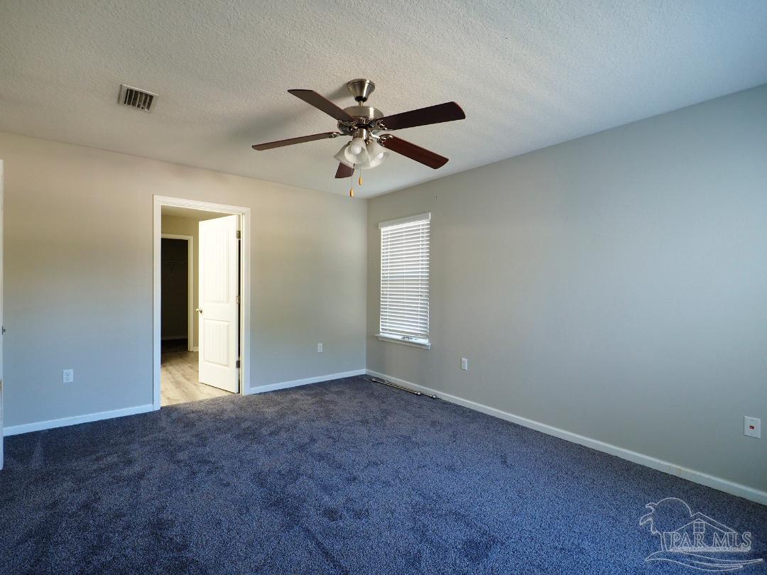 203 Creekview Dr