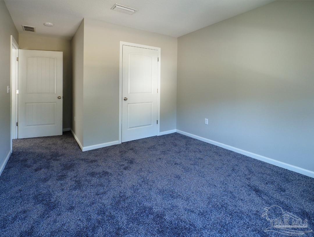 203 Creekview Dr