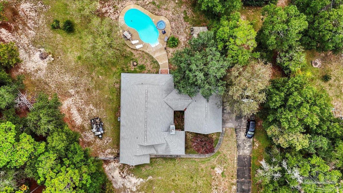 5763 White Oak Ln