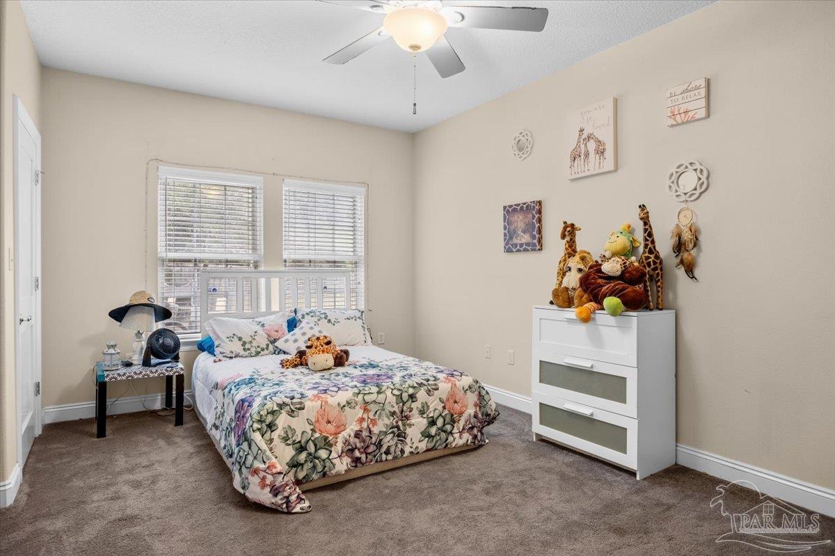 5763 White Oak Ln
