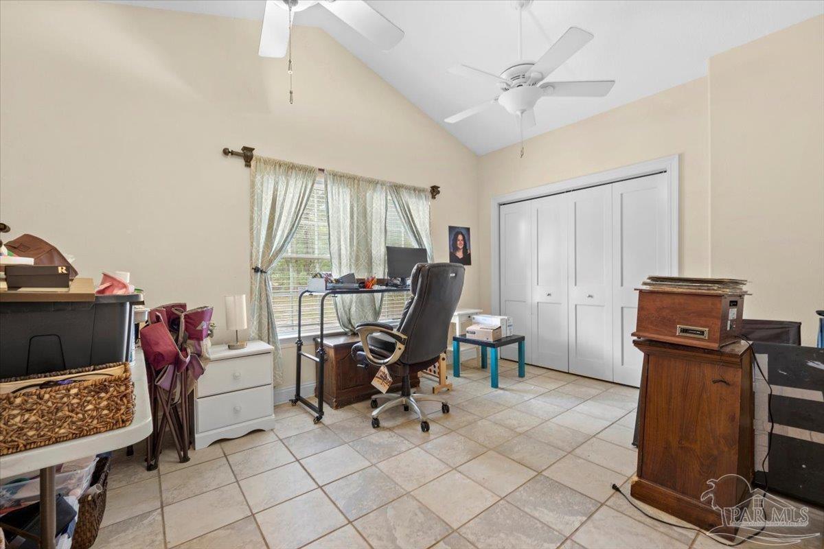 5763 White Oak Ln