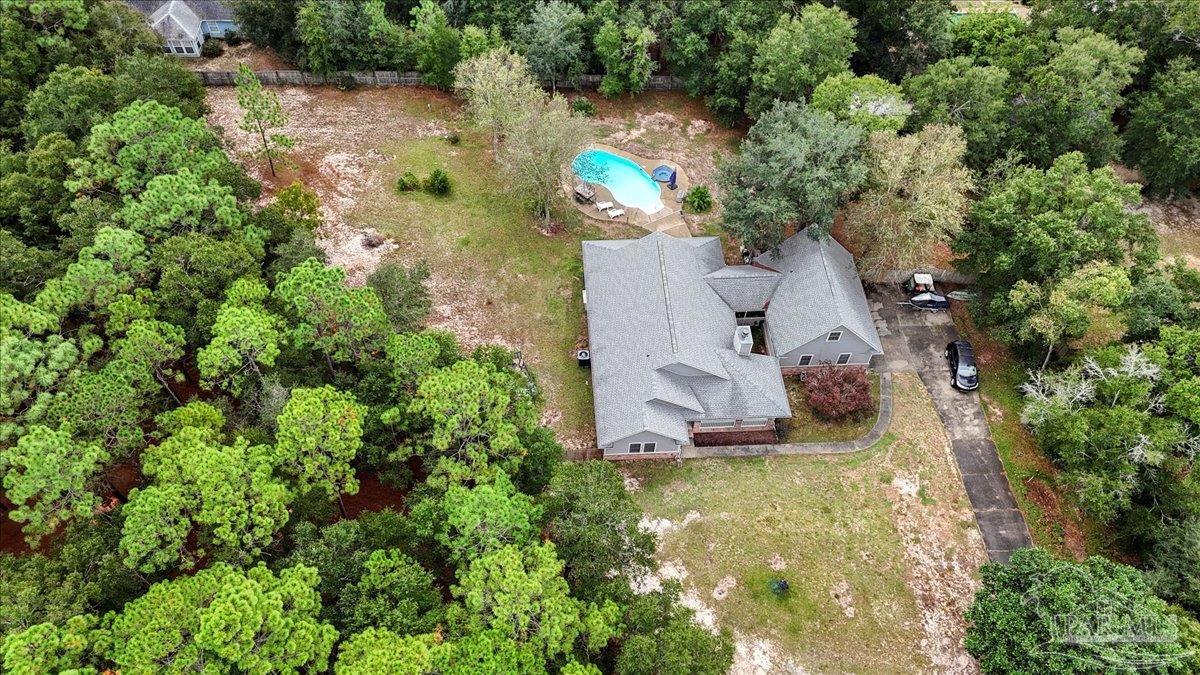 5763 White Oak Ln