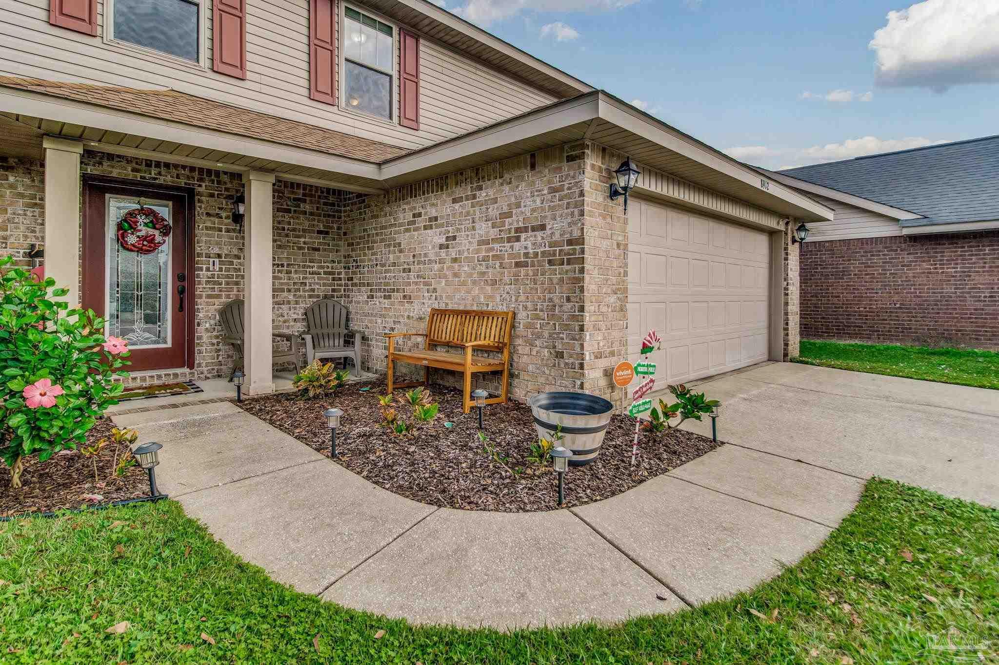 8912 Hertford Cir