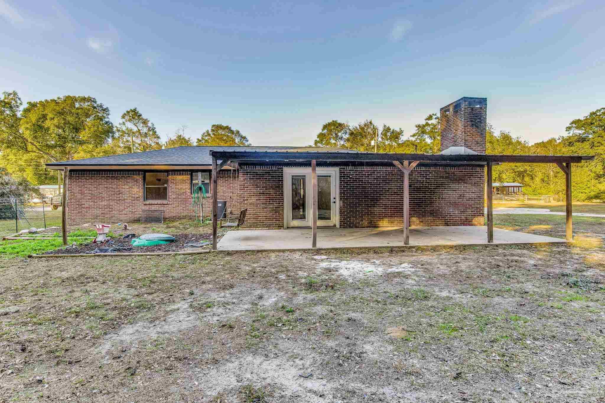 6463 Robie Rd